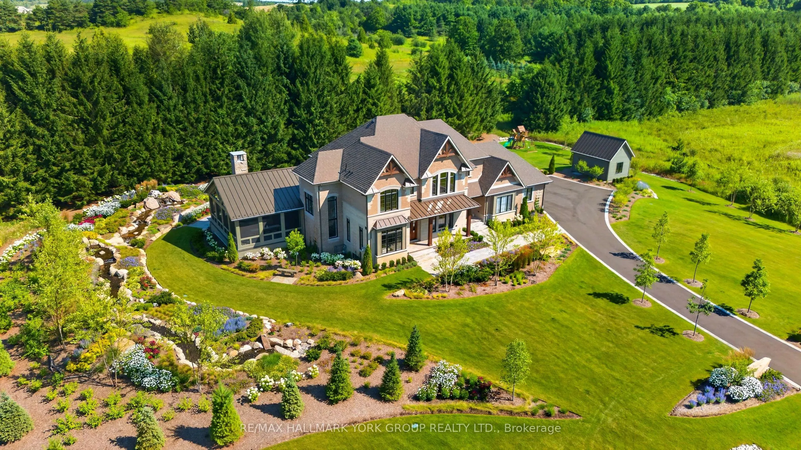 13 Newton Reed Crescent