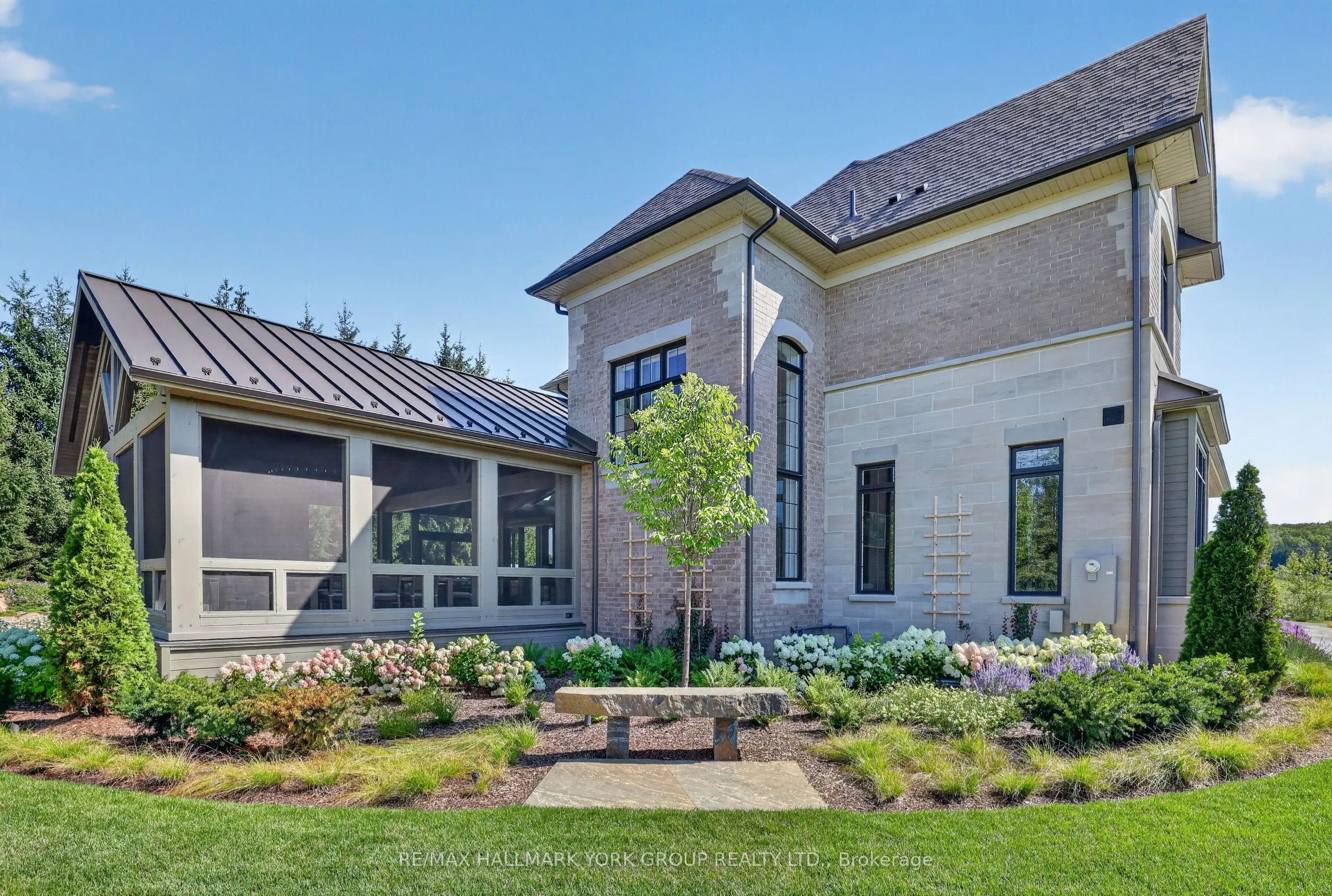 13 Newton Reed Crescent