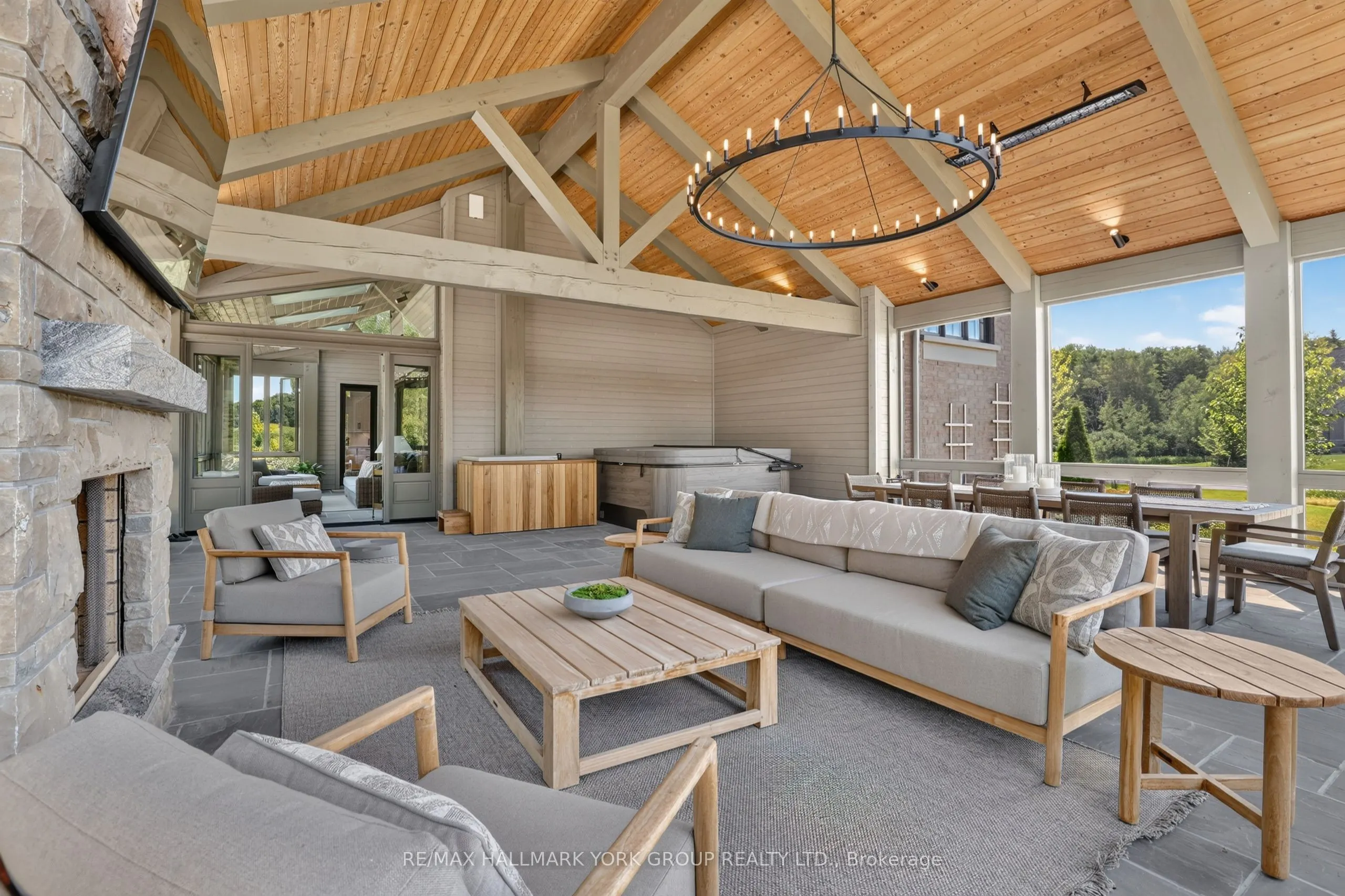 13 Newton Reed Crescent