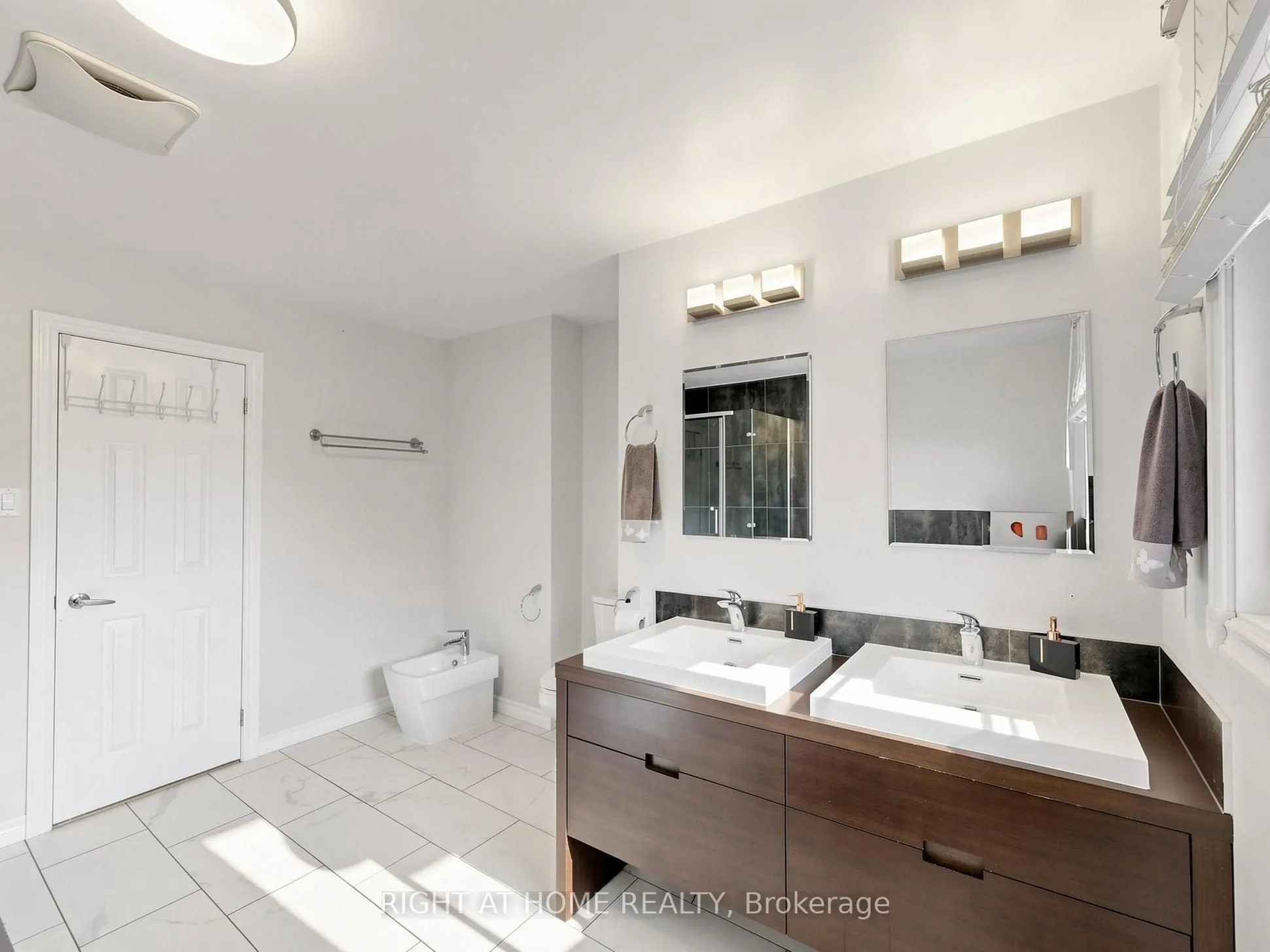 43 Topham Crescent