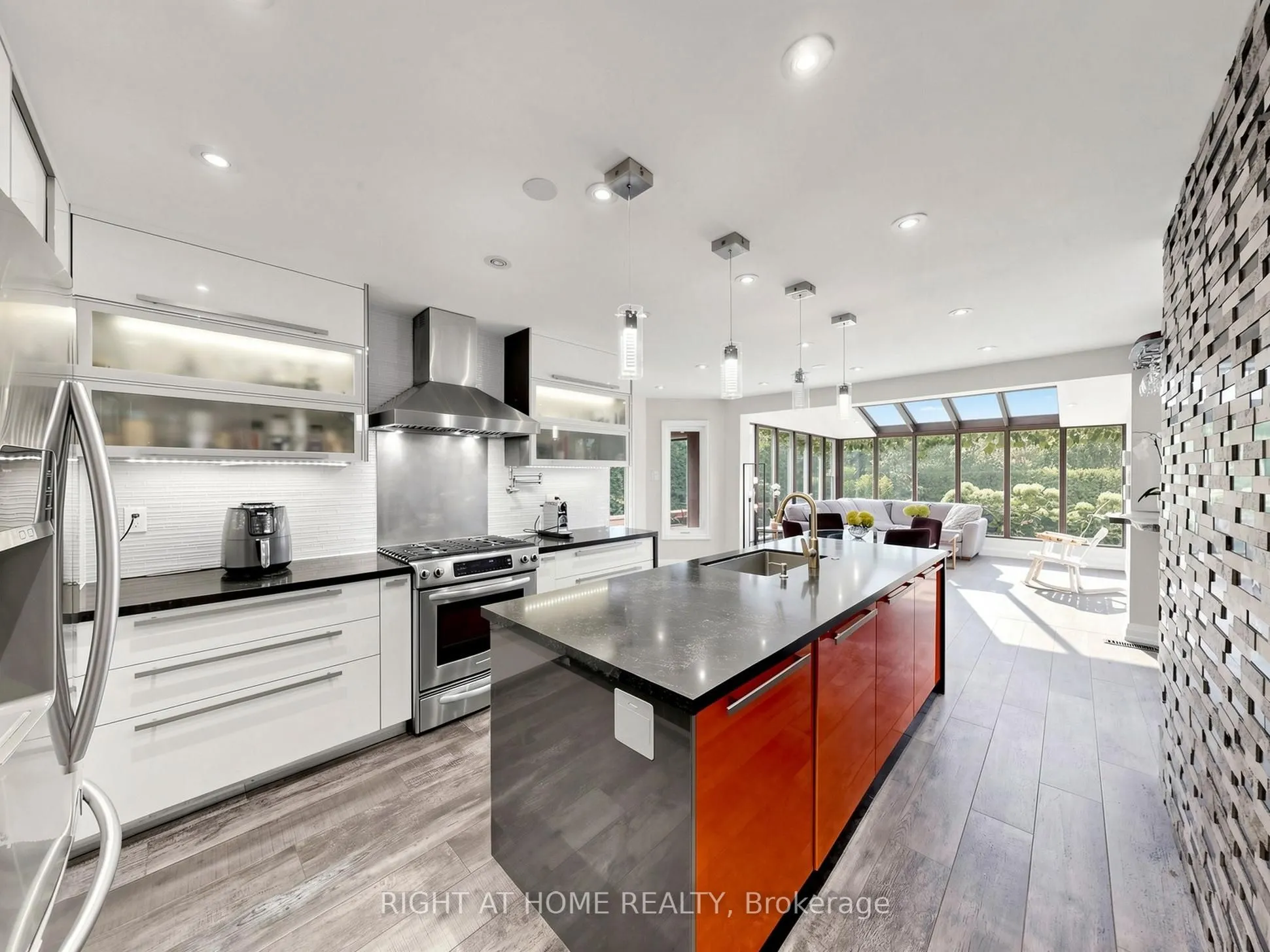 43 Topham Crescent