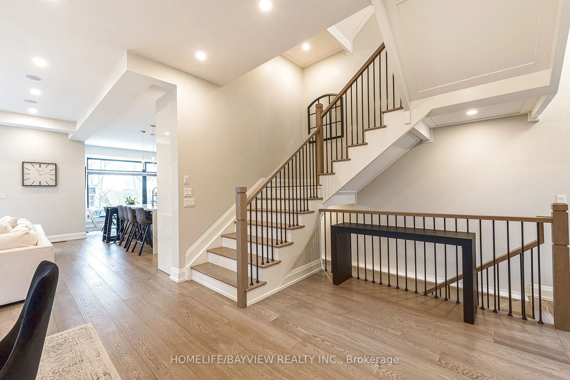 16 Windsor Drive