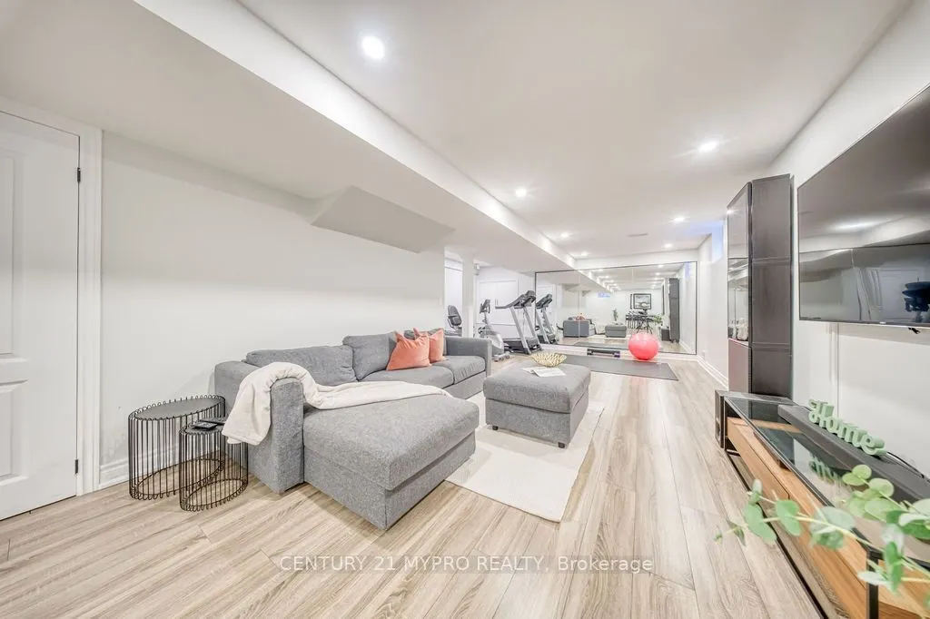 1032 Wilbur Pipher Circle