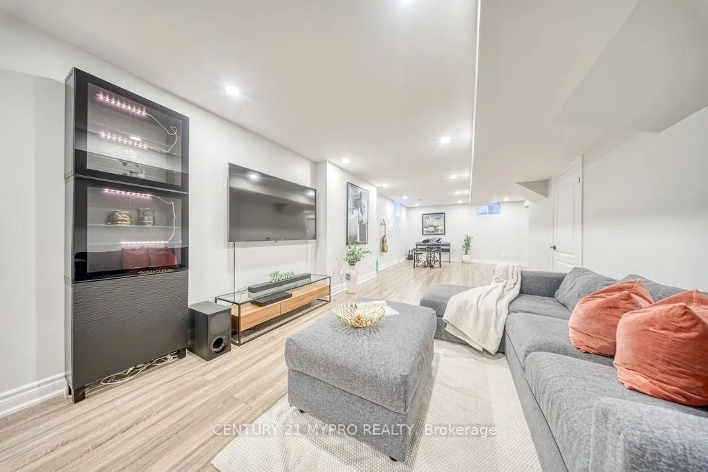 1032 Wilbur Pipher Circle