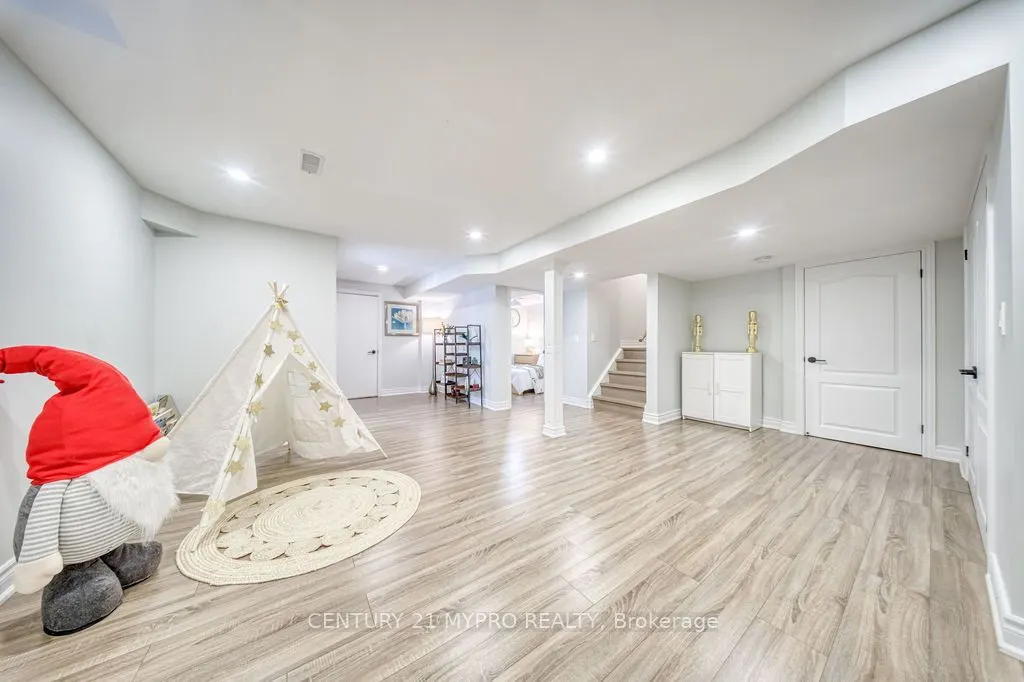1032 Wilbur Pipher Circle