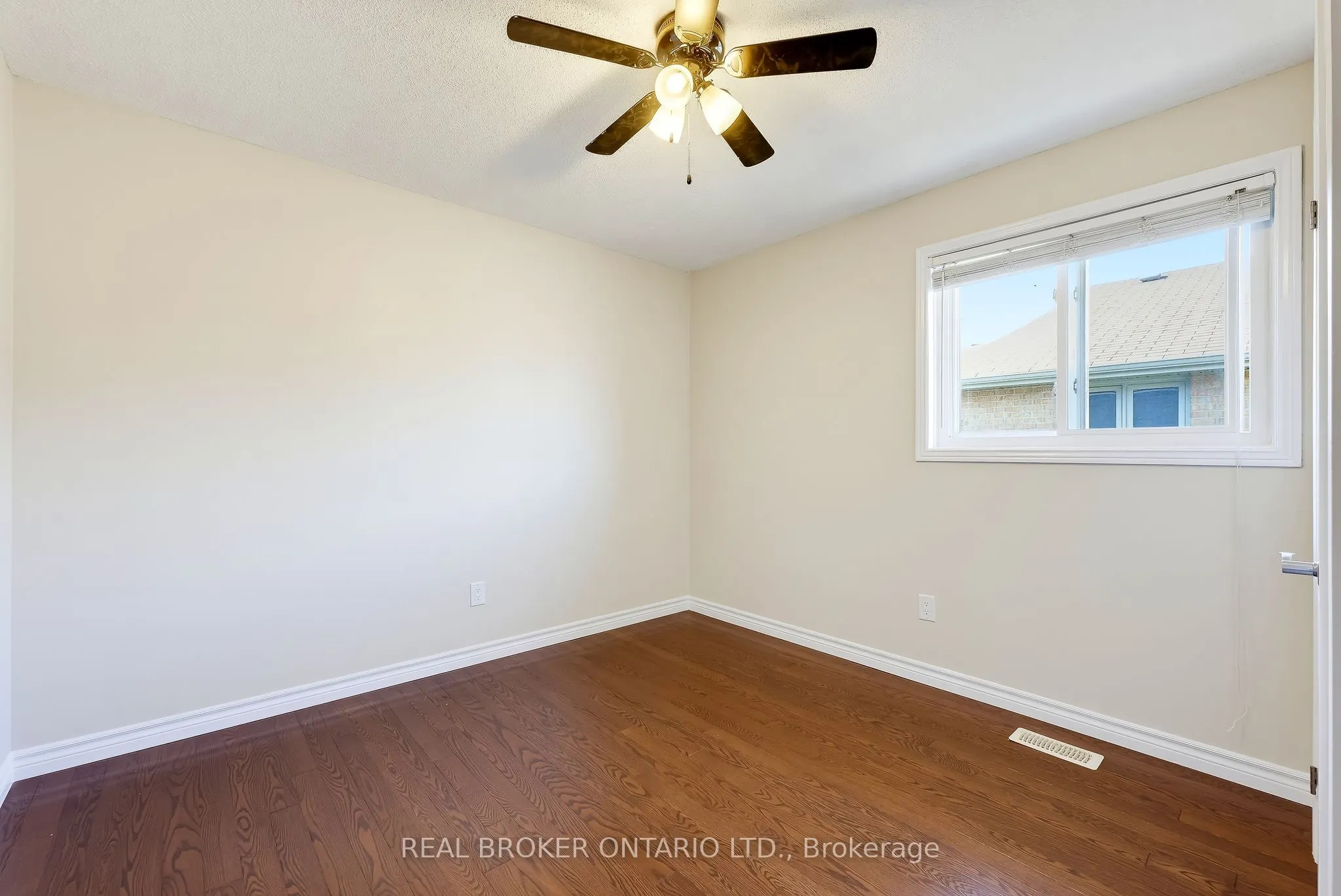 96 Munro Crescent