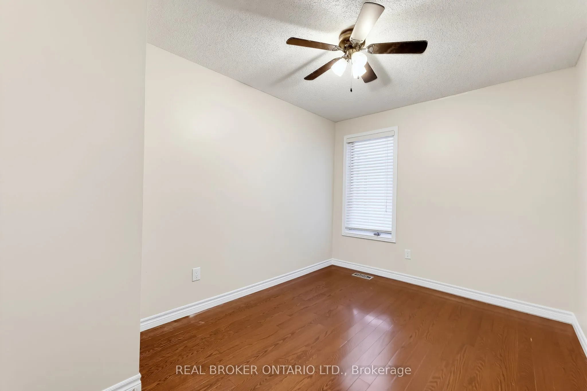 96 Munro Crescent