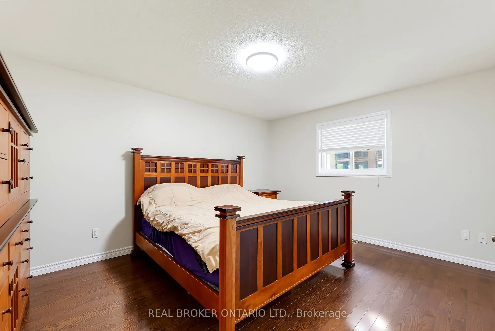 96 Munro Crescent