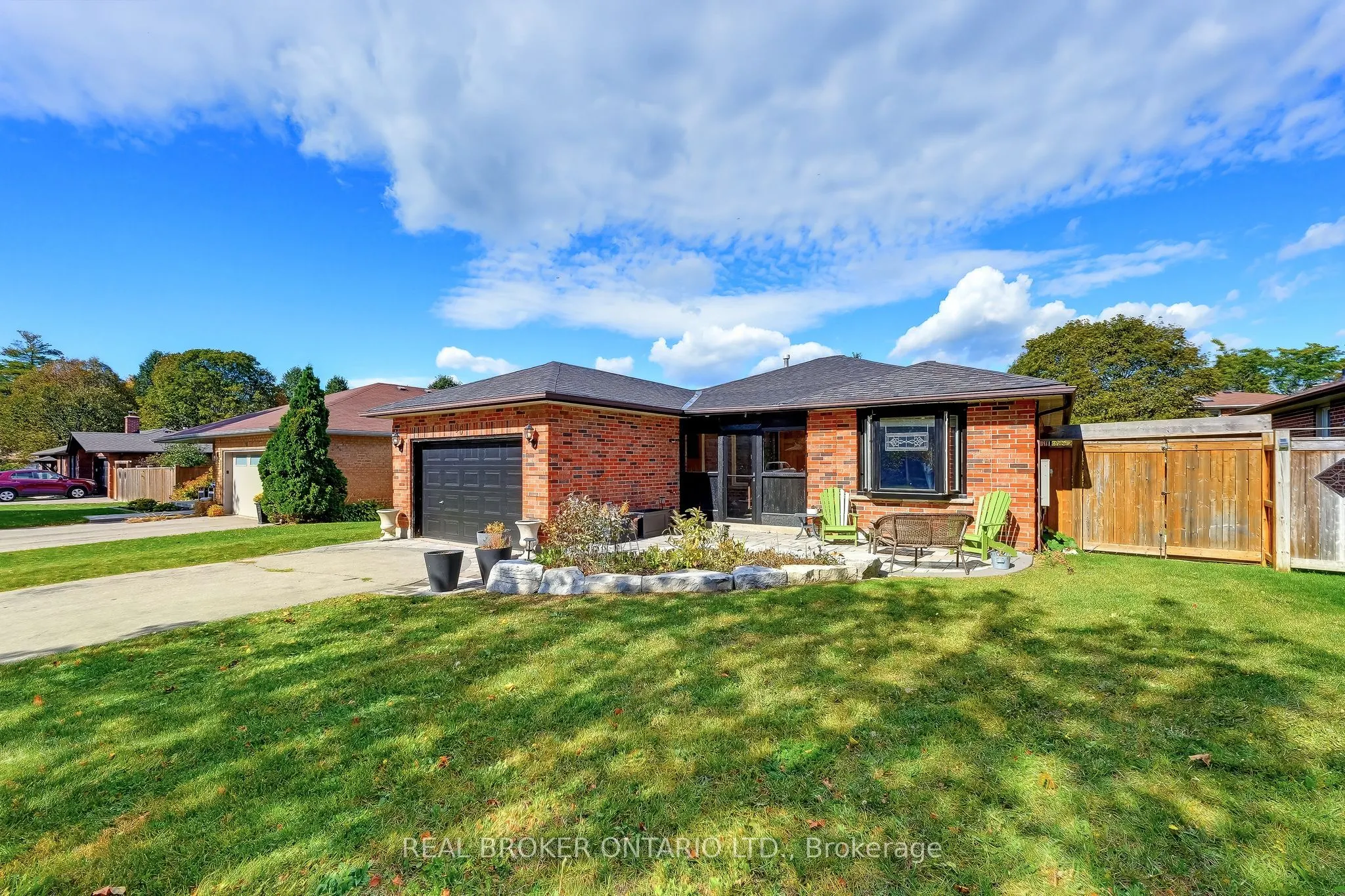 96 Munro Crescent