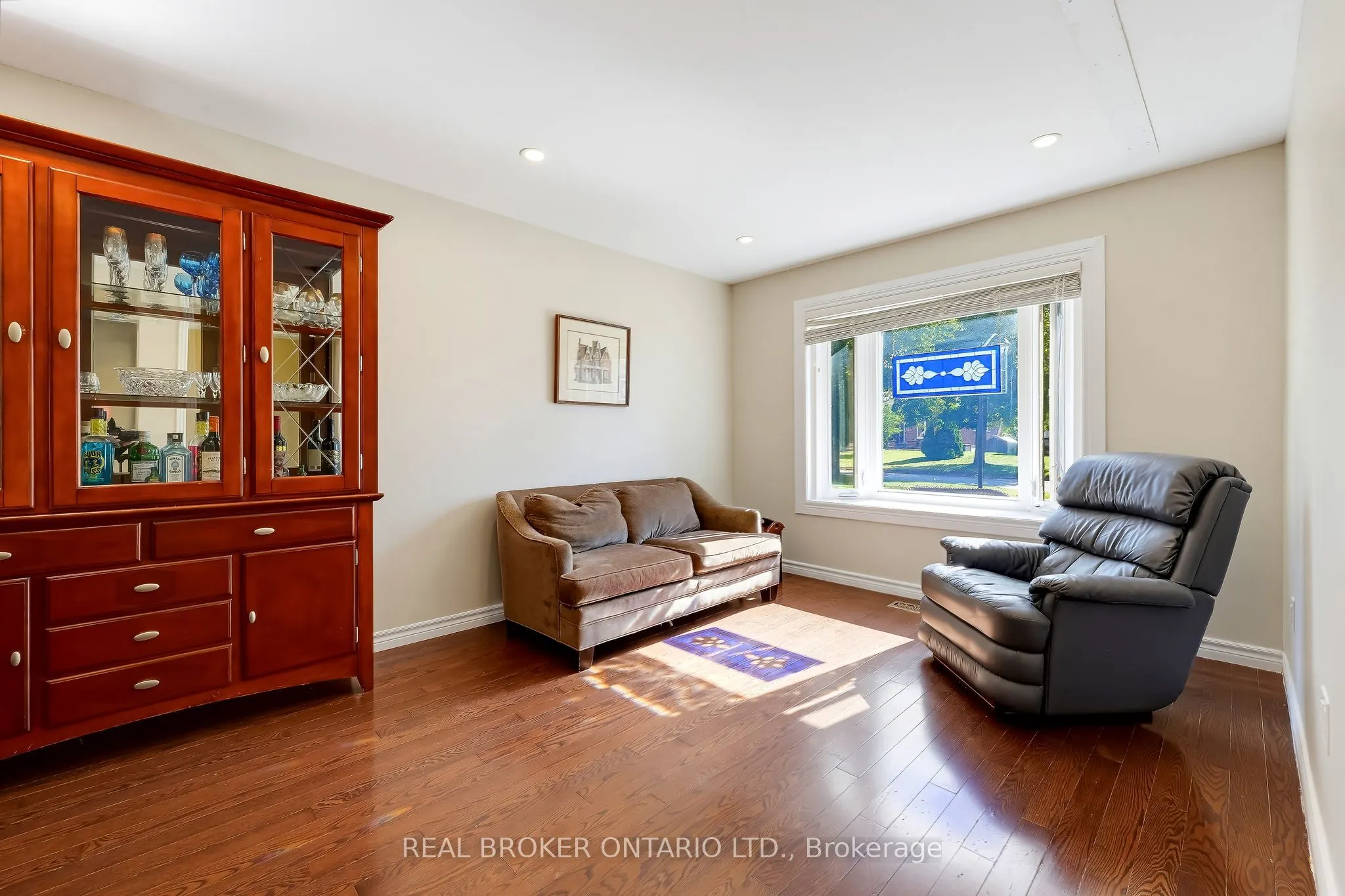 96 Munro Crescent