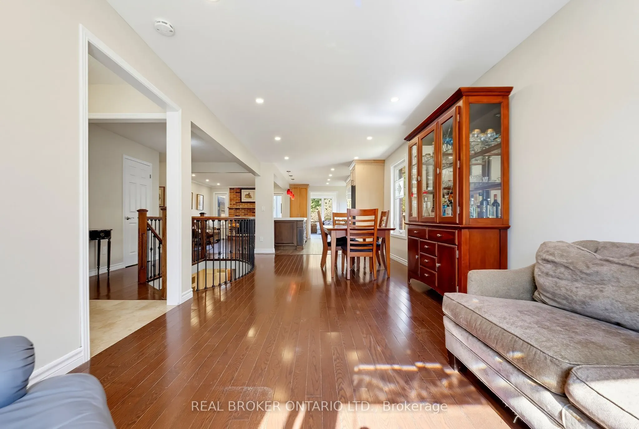 96 Munro Crescent