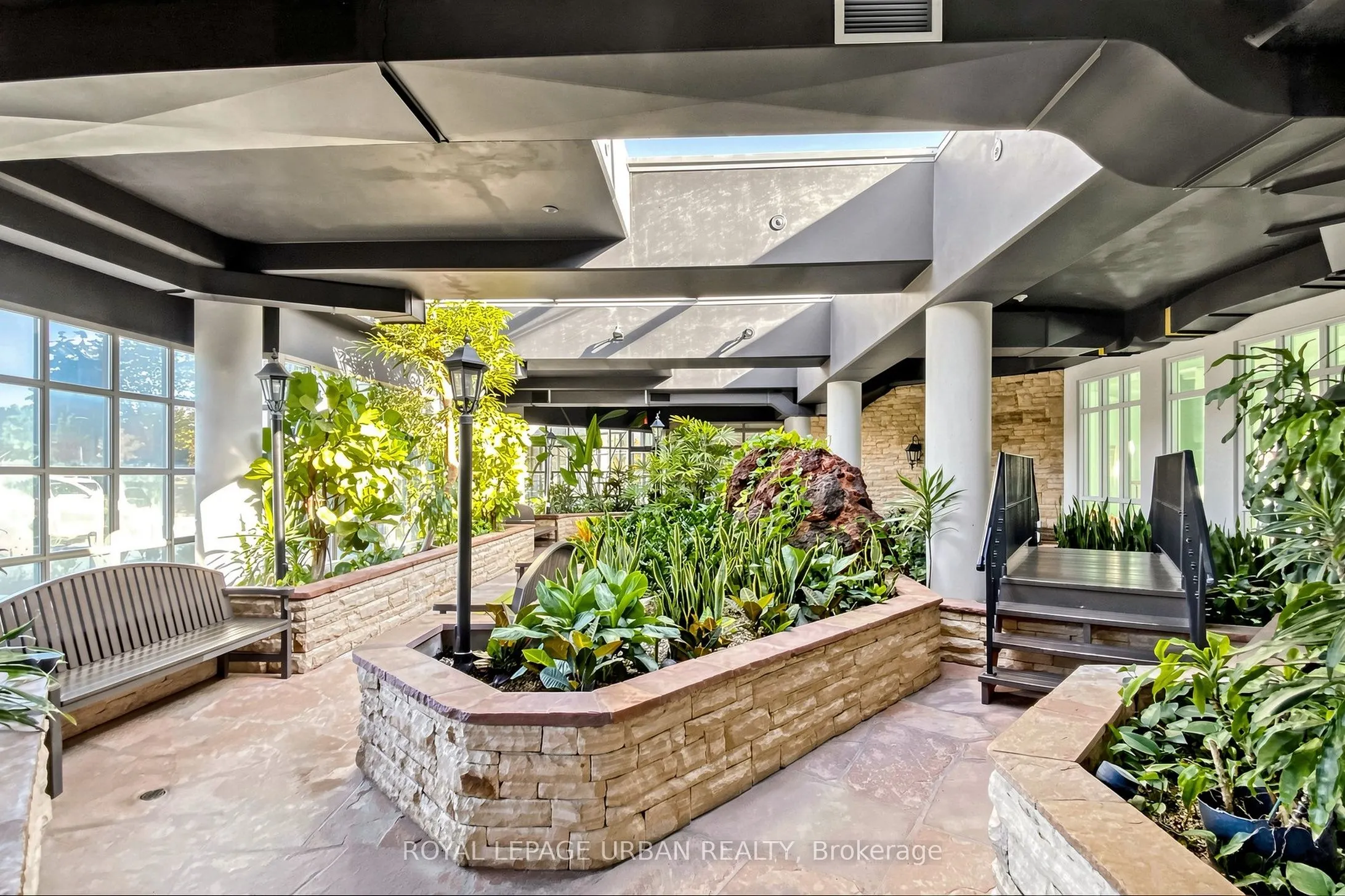 11 Townsgate Drive #110