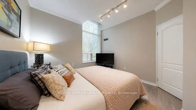 11 Townsgate Drive #110