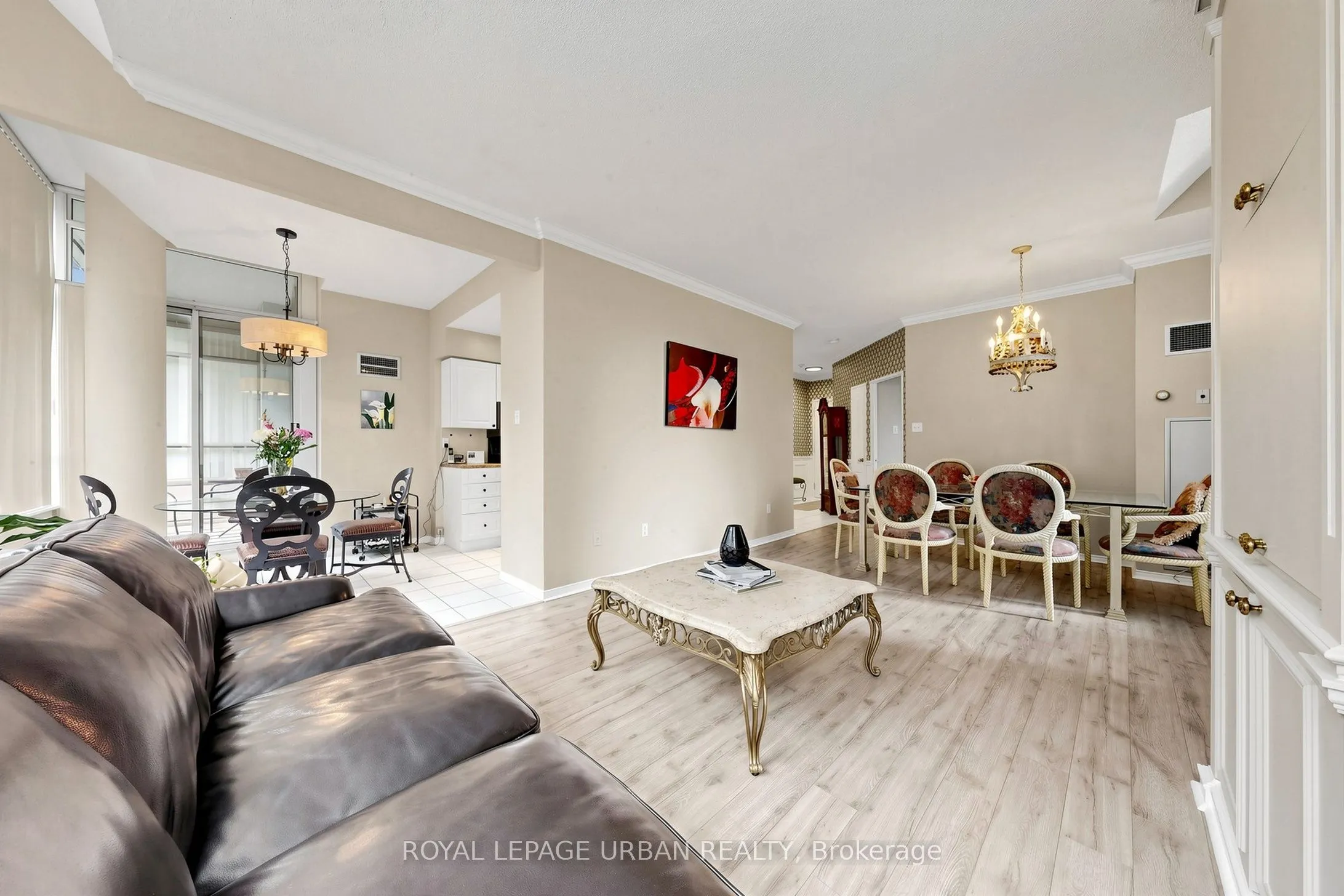 11 Townsgate Drive #110