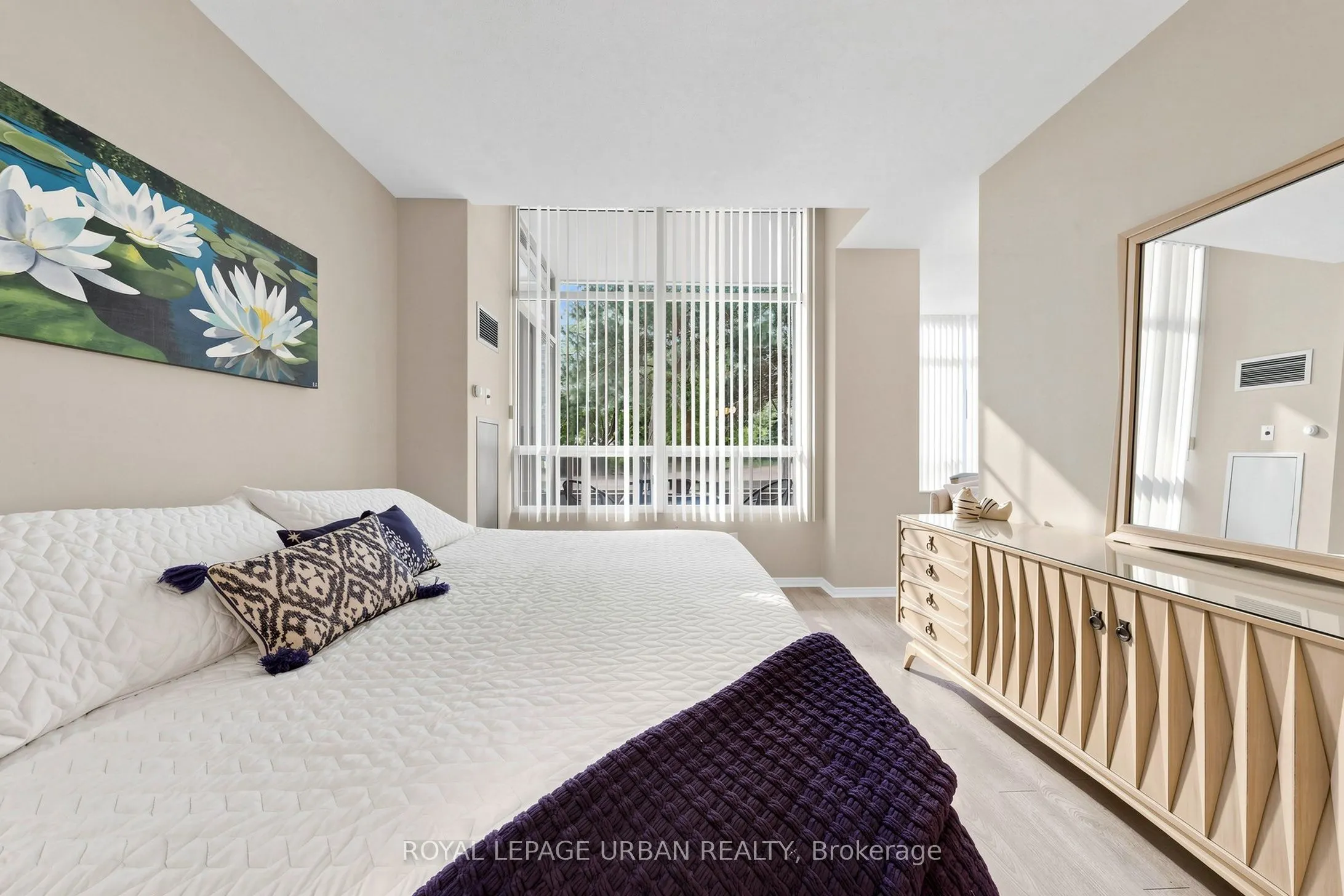 11 Townsgate Drive #110