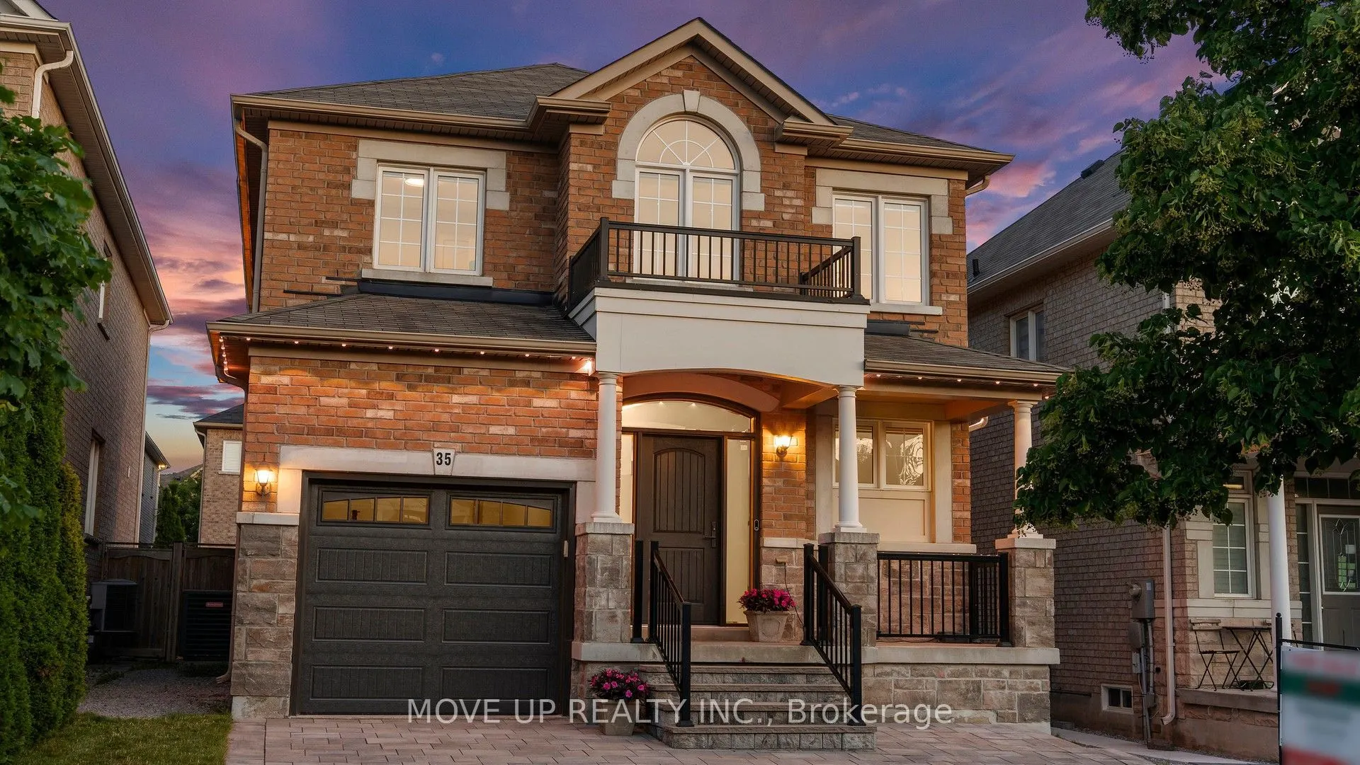 35 Lauderdale Drive