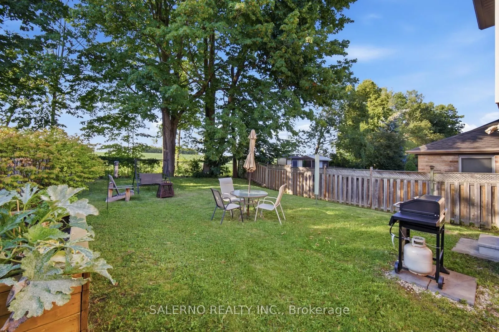 1202 Leslie Drive