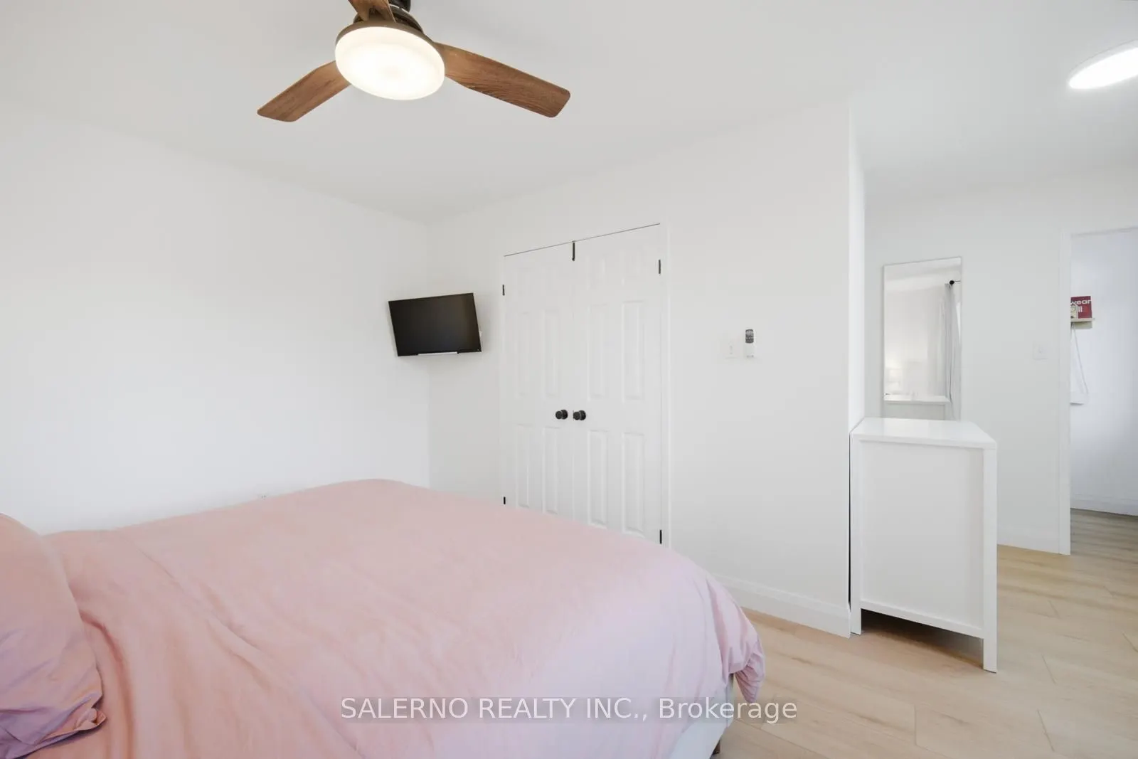 1202 Leslie Drive