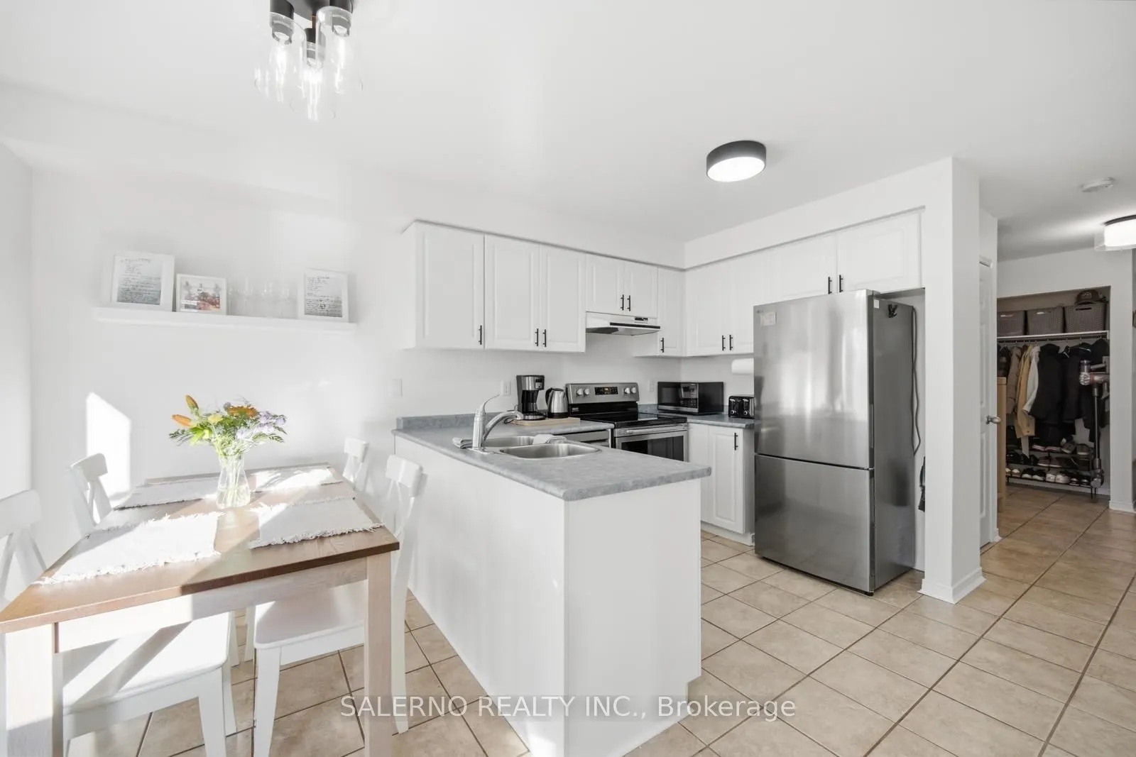 1202 Leslie Drive