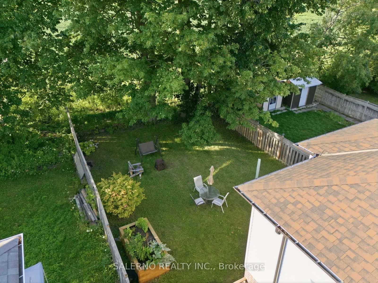 1202 Leslie Drive