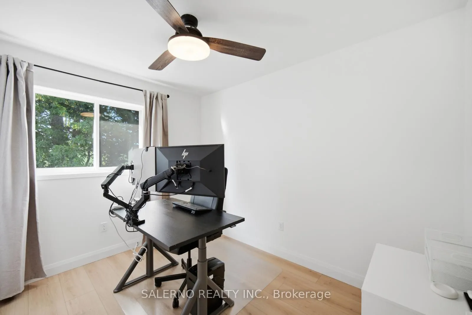 1202 Leslie Drive