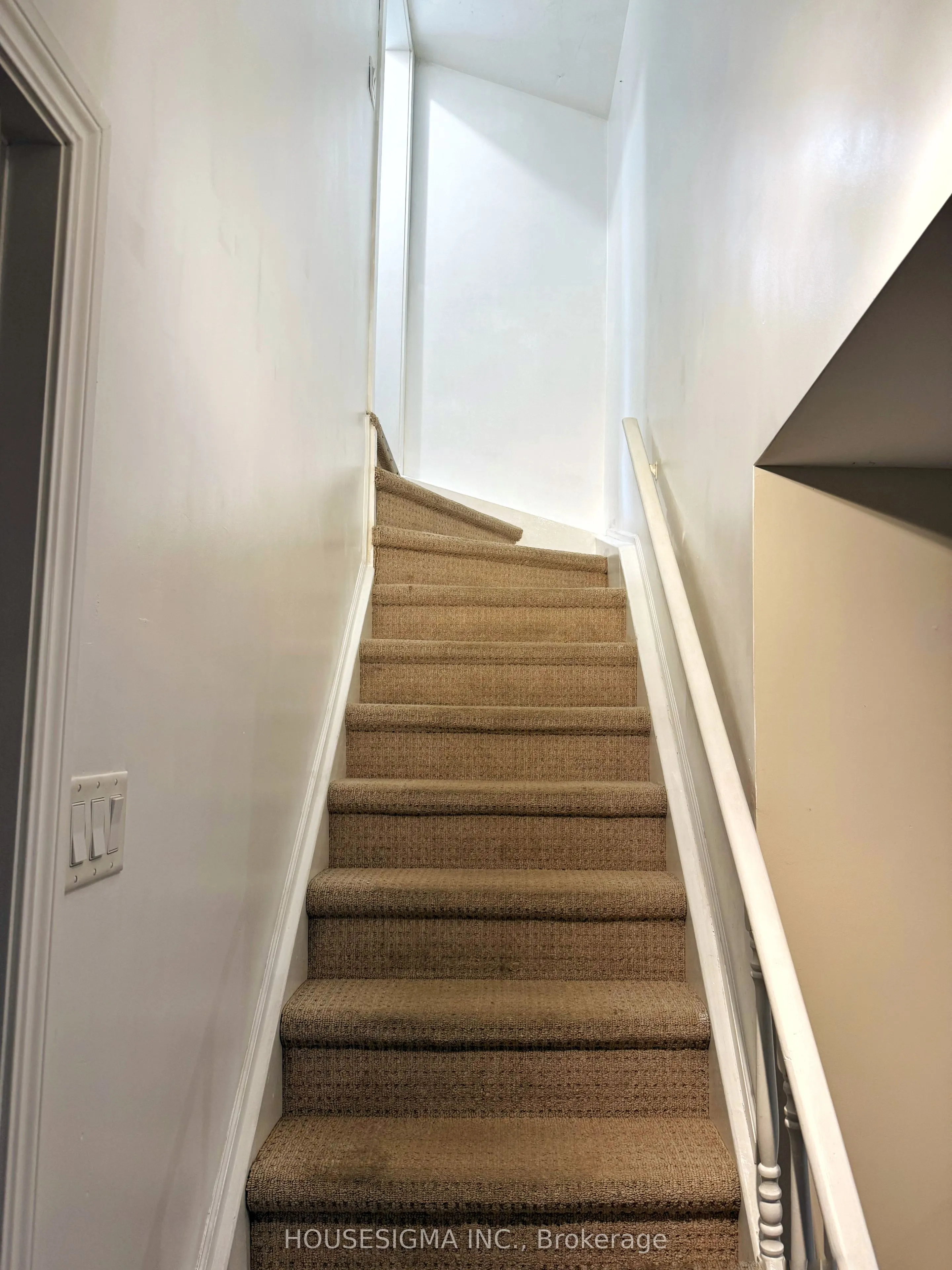 16 Mendys Forest Street #Lower