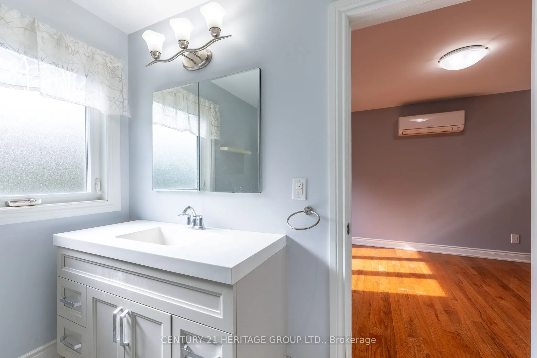 274 Demaine Crescent