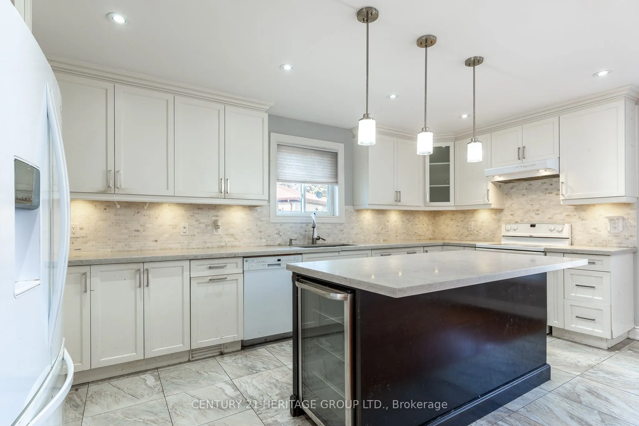 274 Demaine Crescent