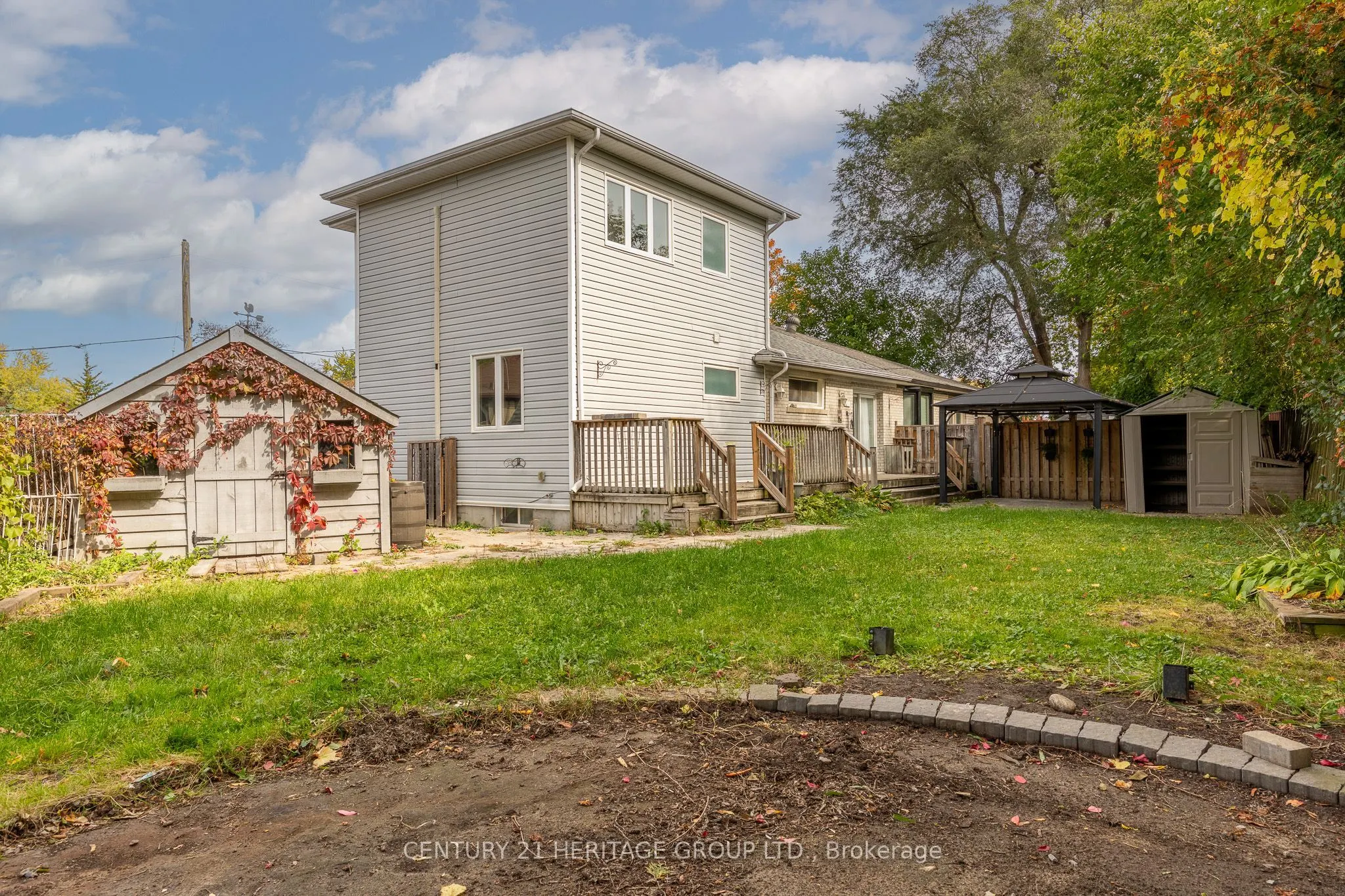 274 Demaine Crescent