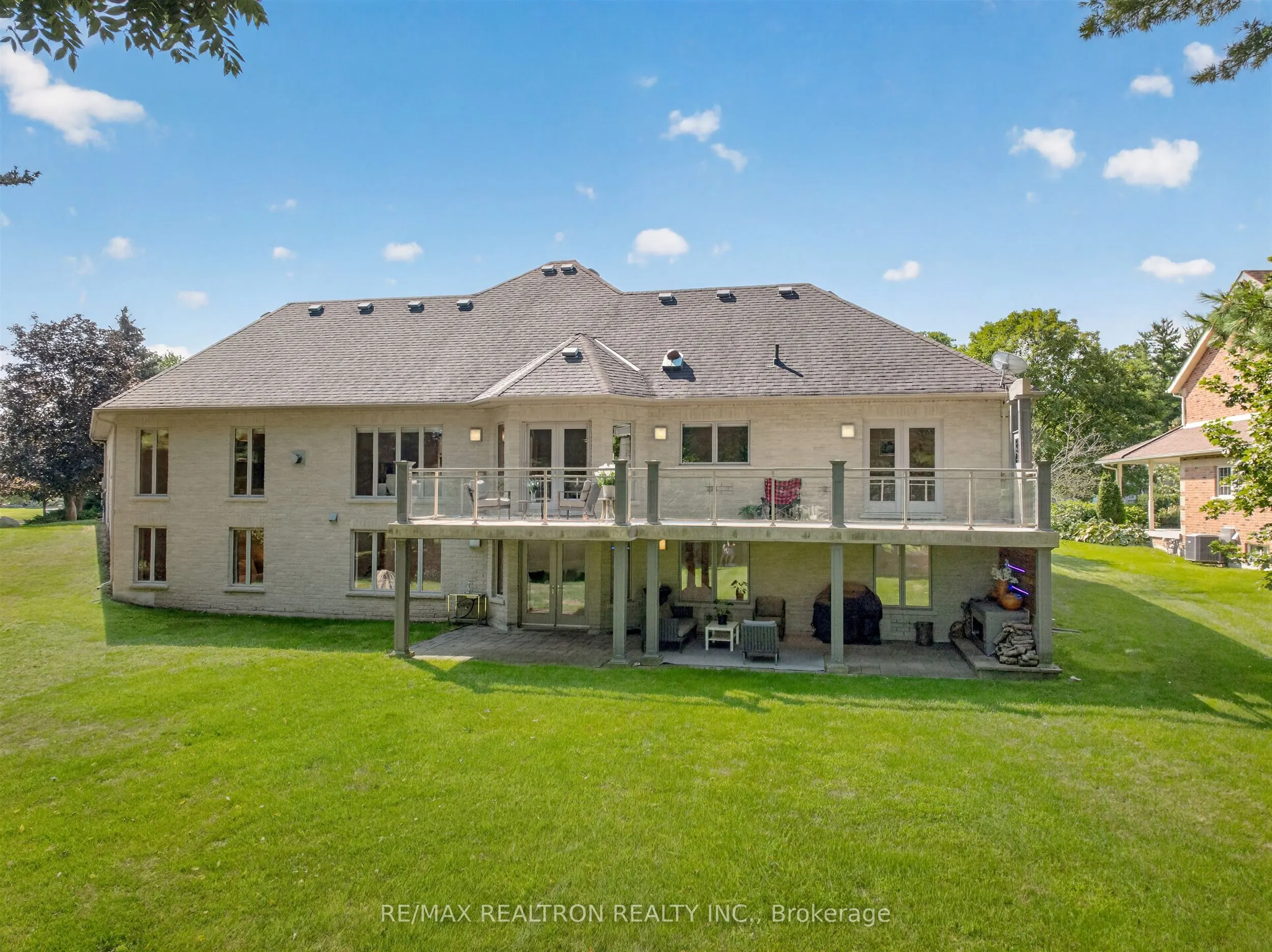 24 Maplehyrn Avenue