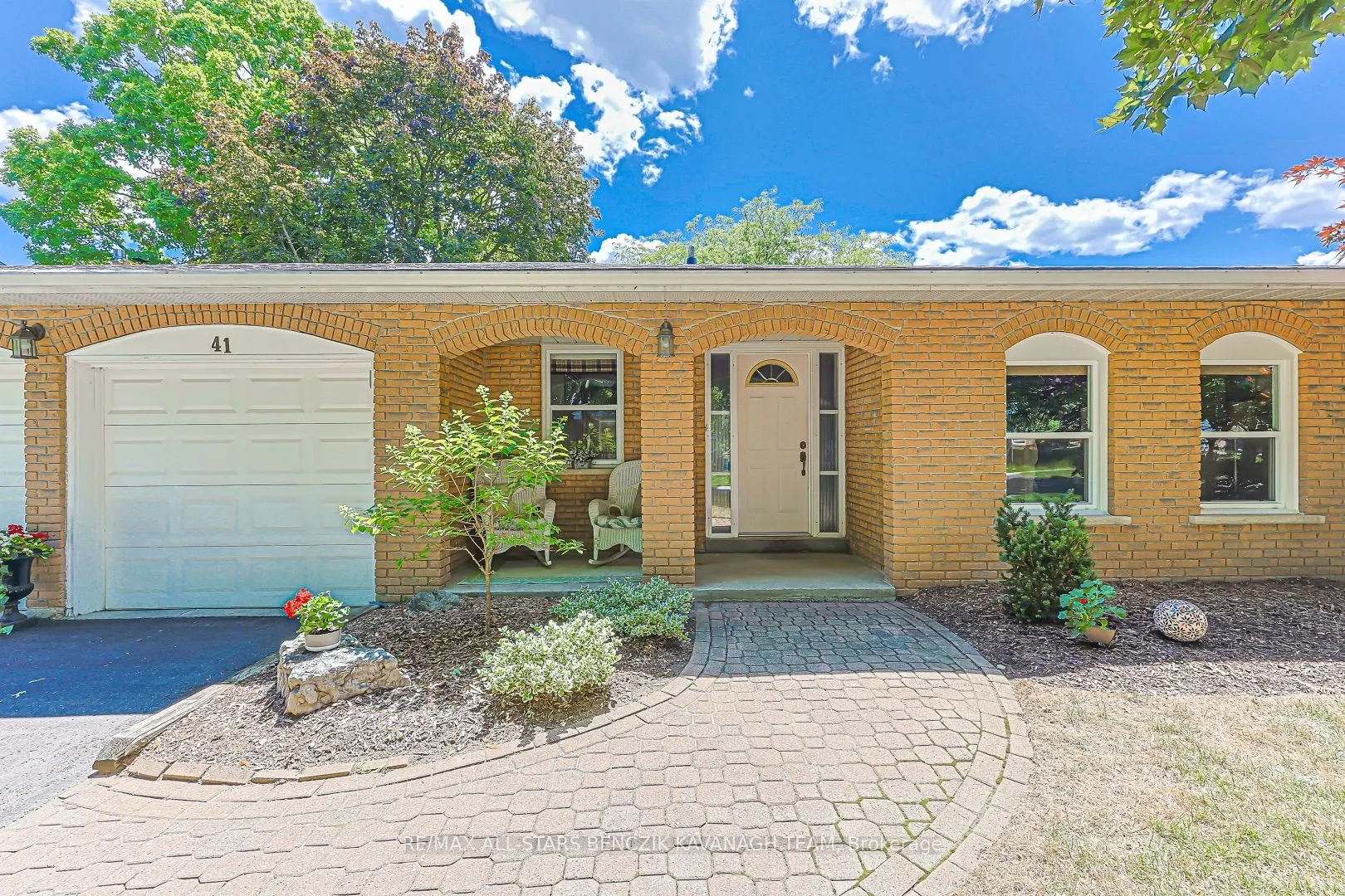41 John Dexter Place