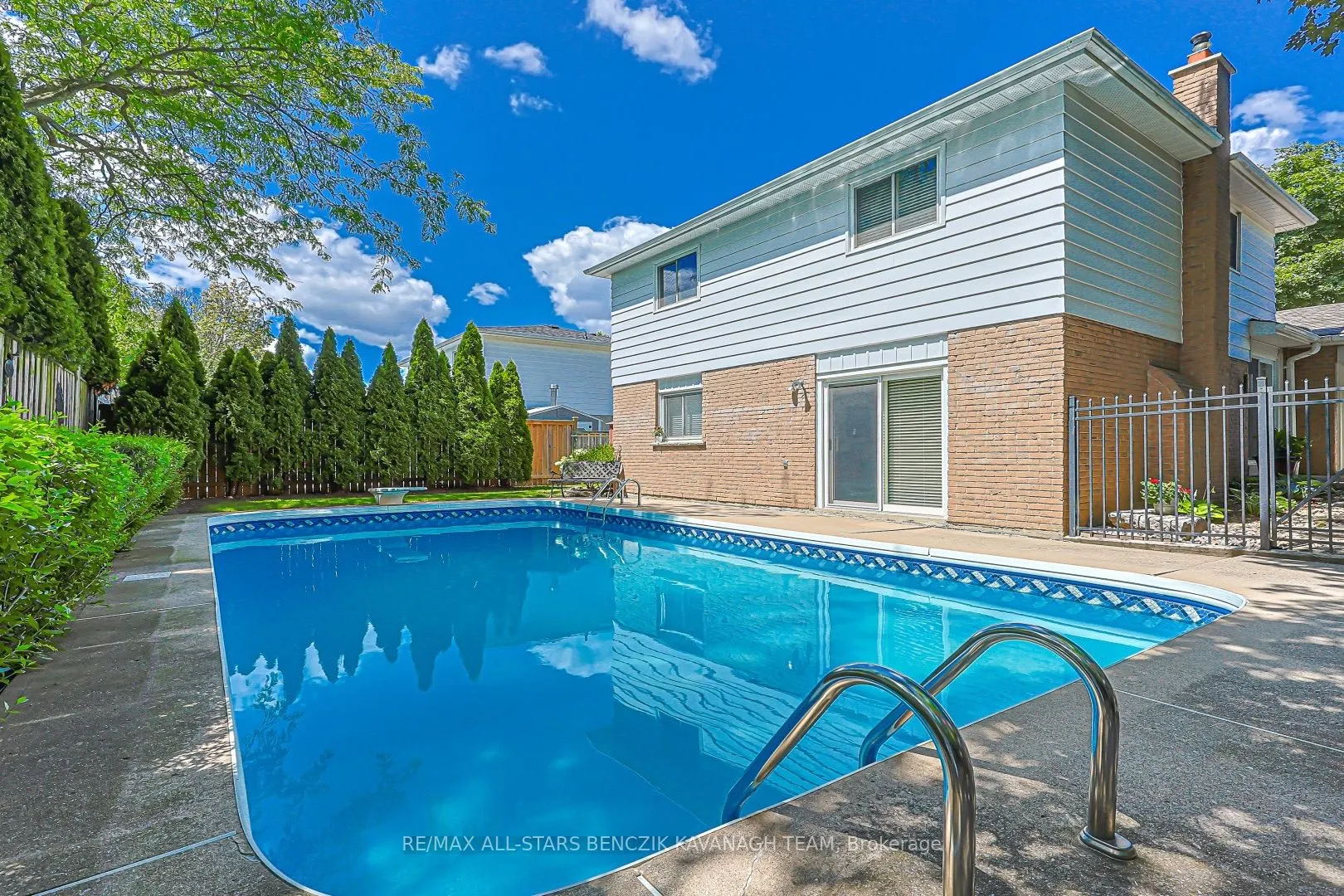 41 John Dexter Place