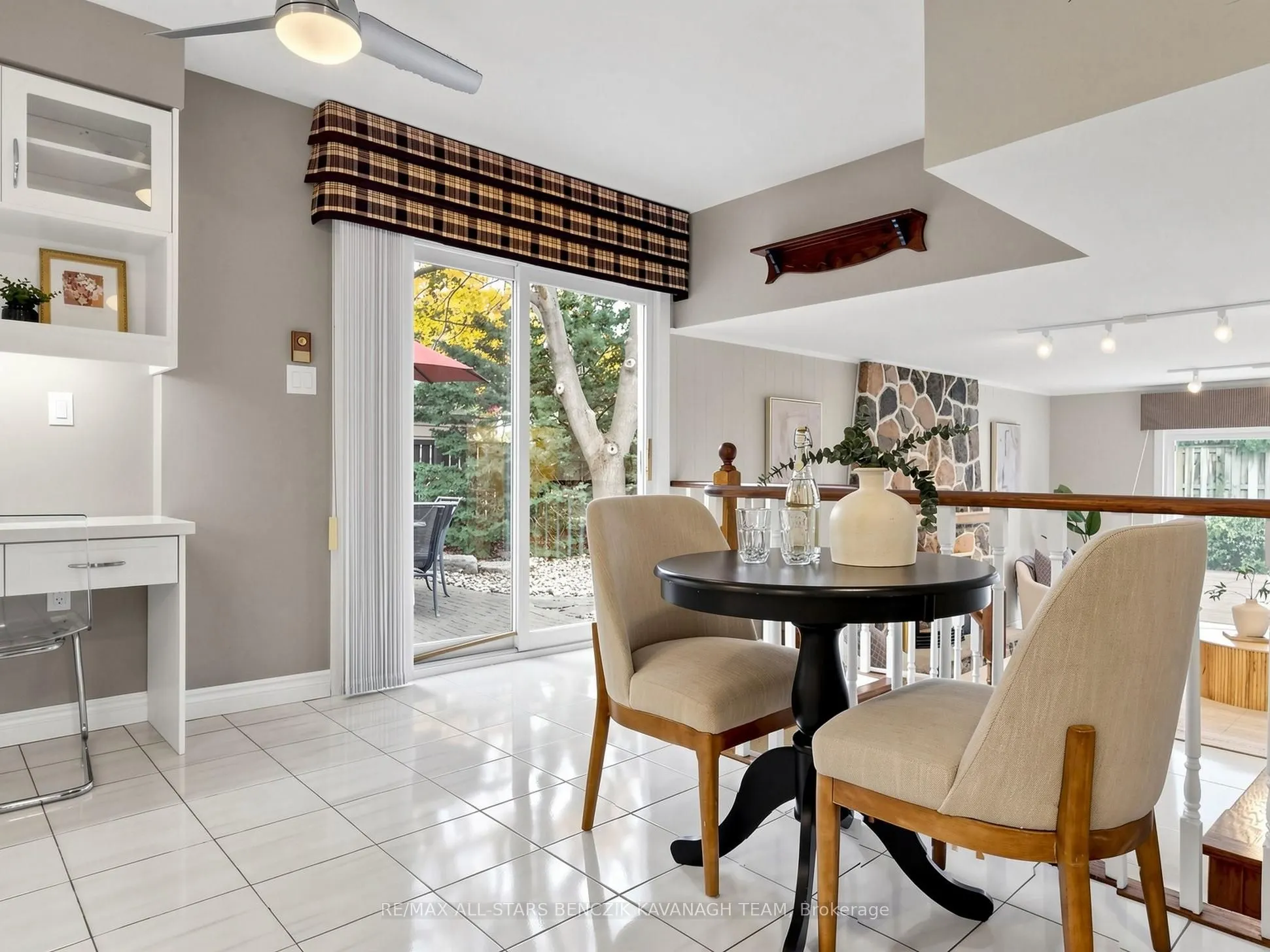 41 John Dexter Place