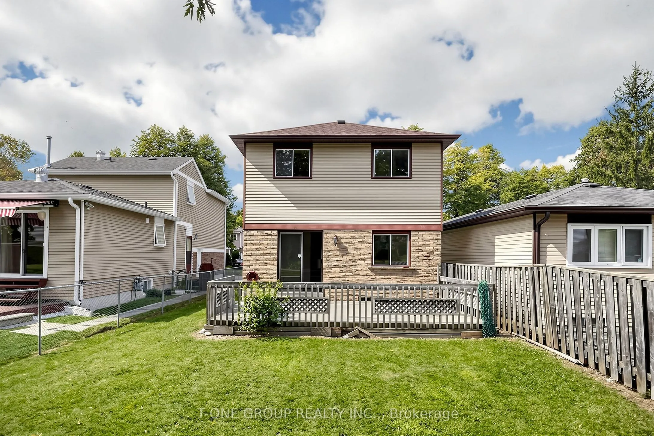 21 Madsen Crescent