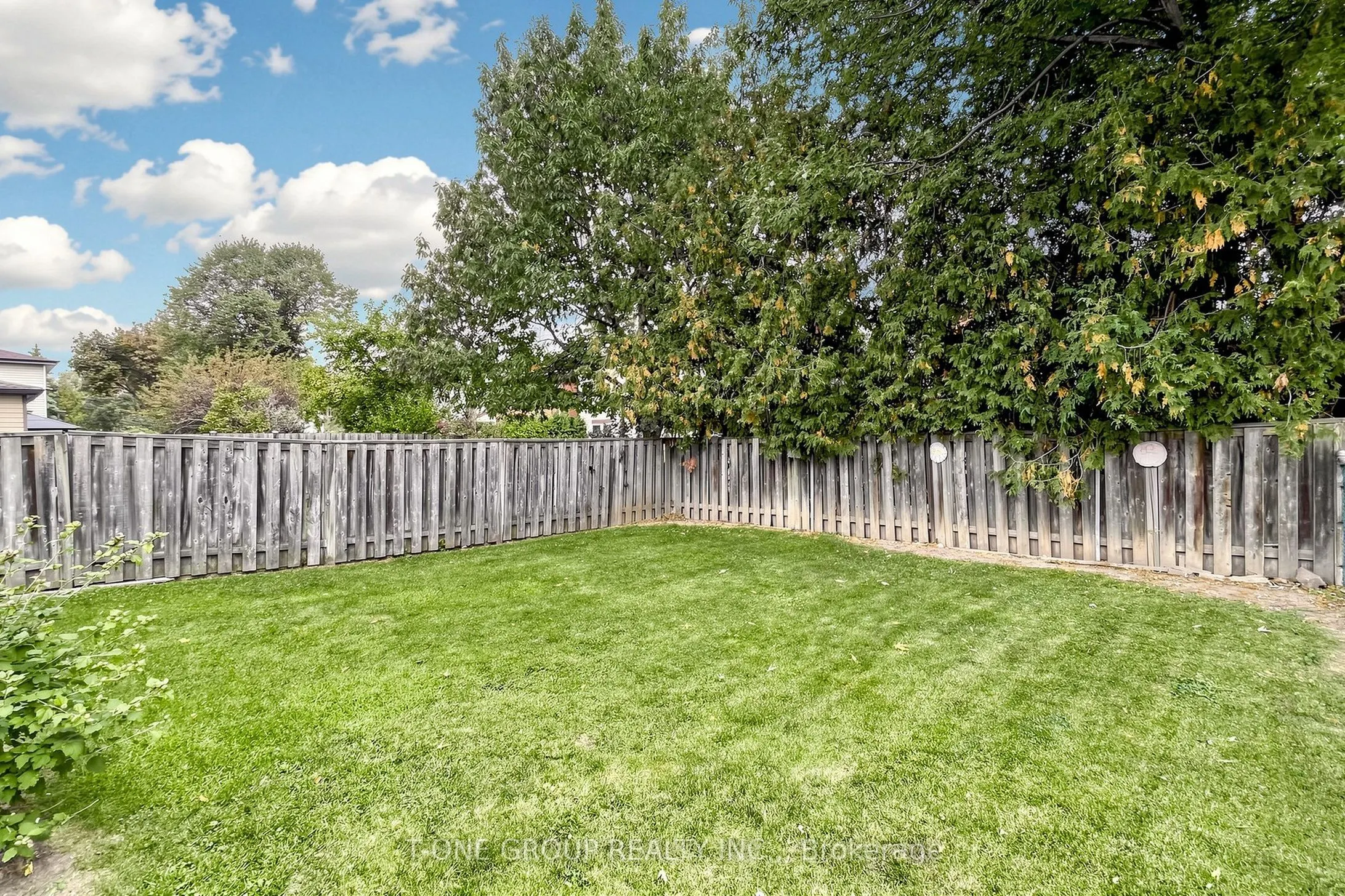 21 Madsen Crescent