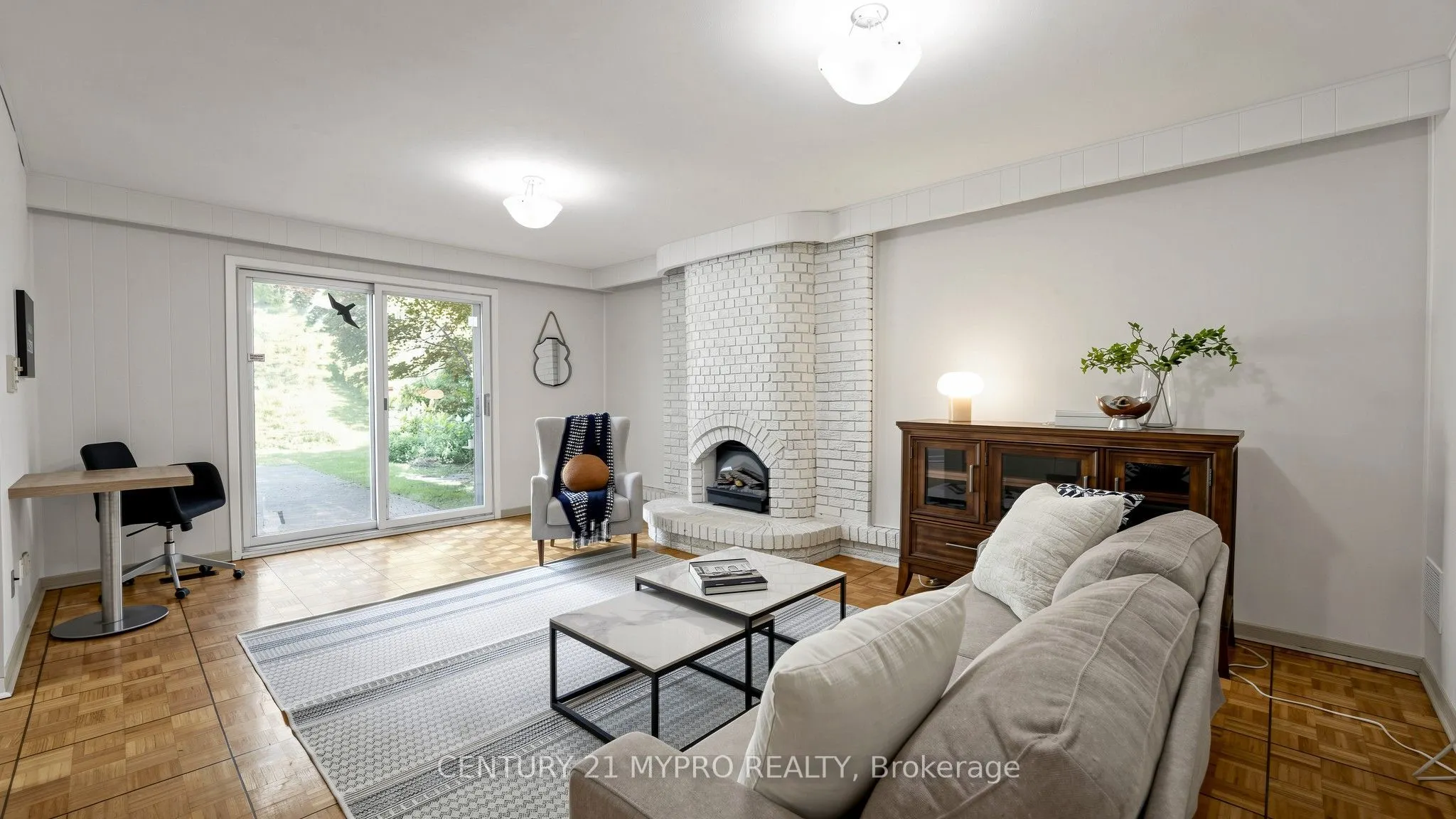 23 Forest Park Crescent