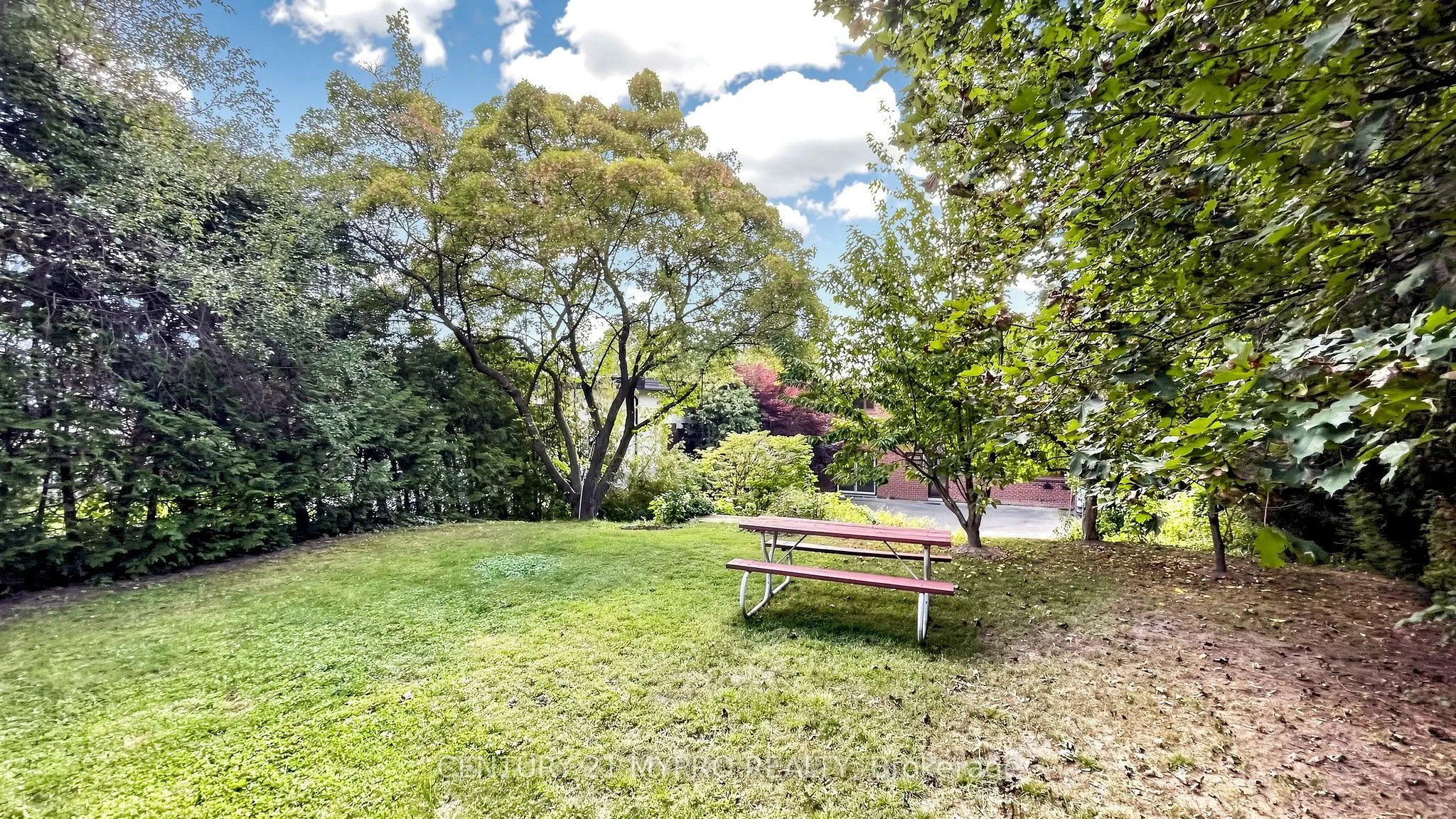 23 Forest Park Crescent
