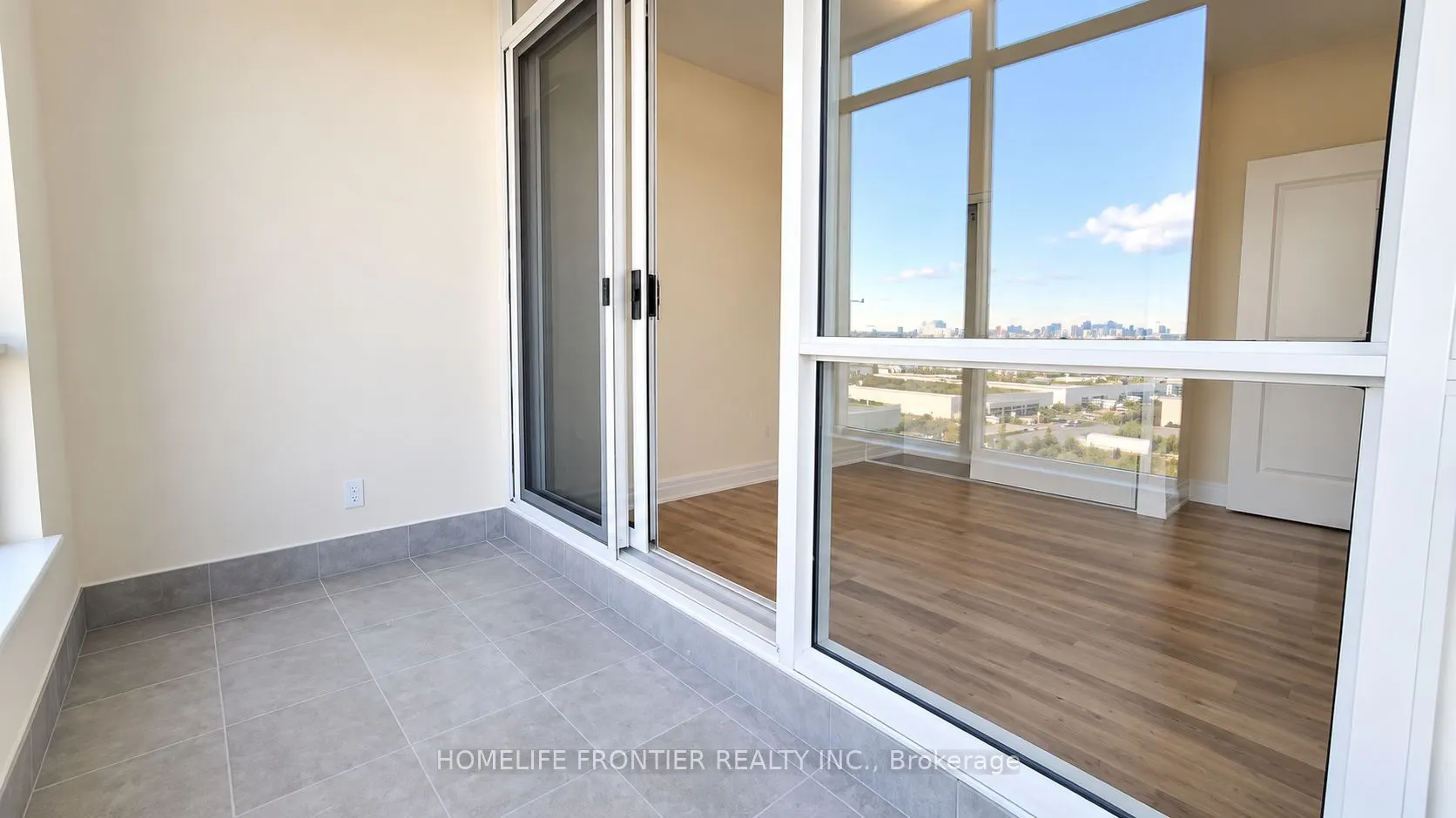 9085 Jane Street #803
