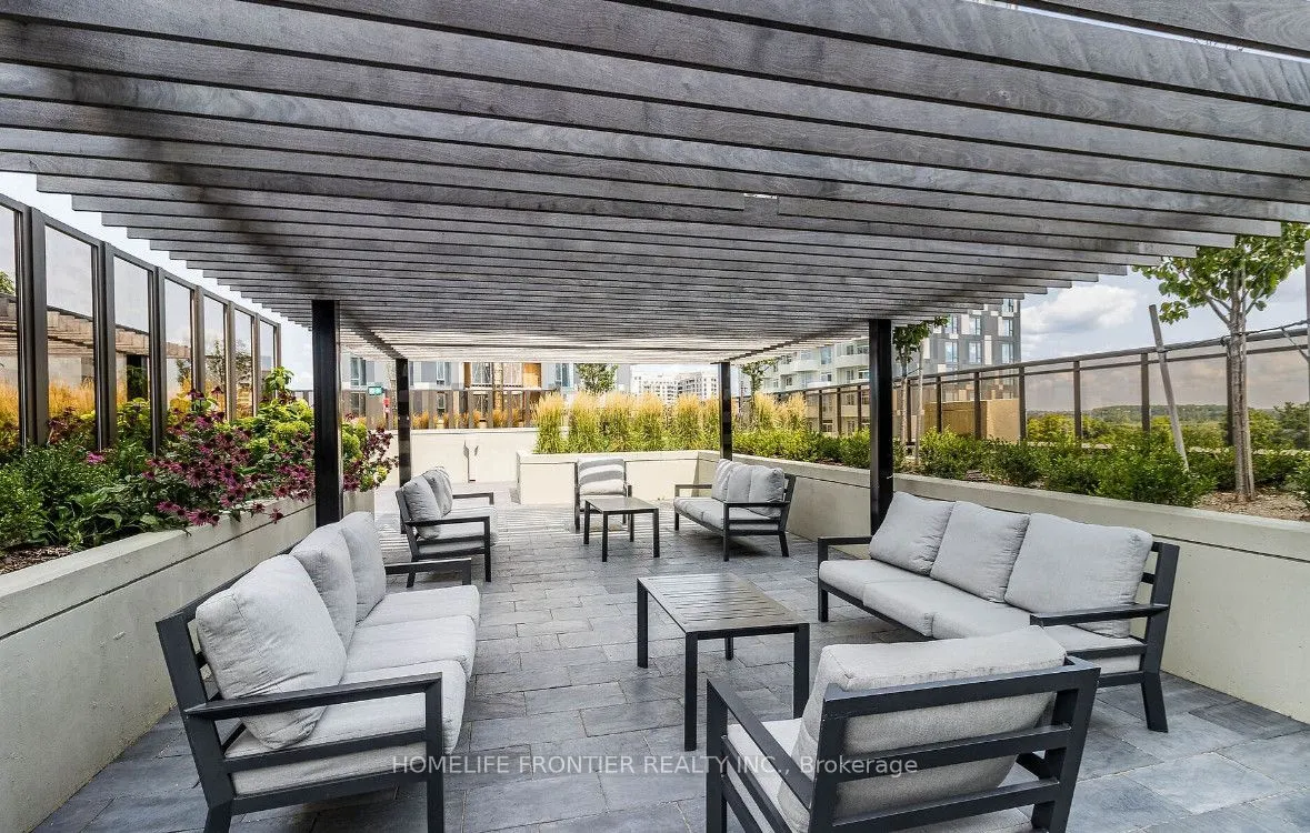 9085 Jane Street #803
