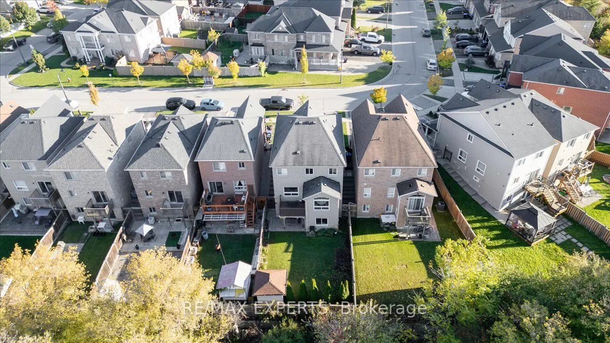 147 Armstrong Crescent