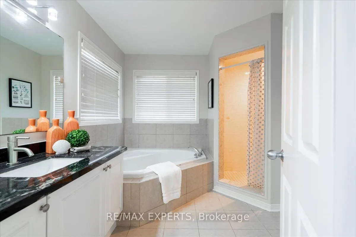 147 Armstrong Crescent