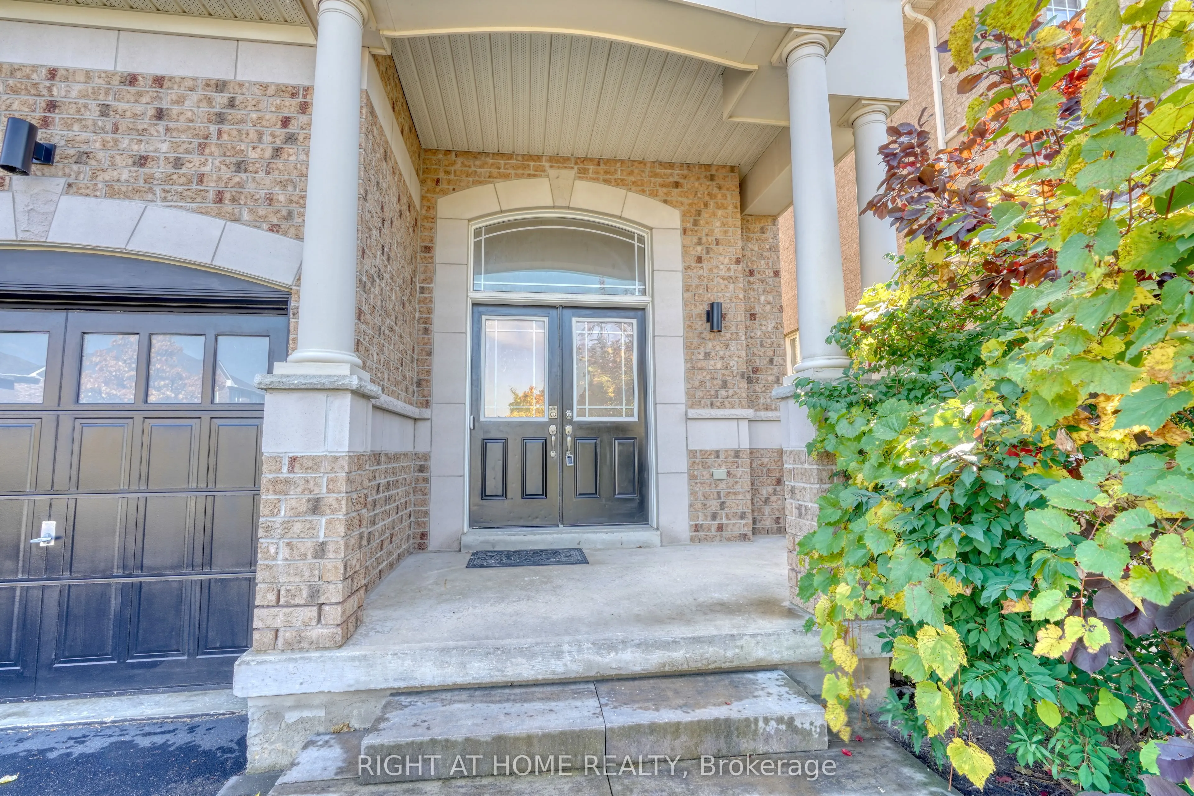 171 Maurier Boulevard