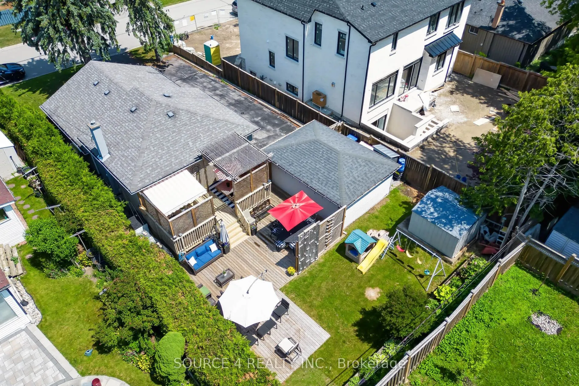 51 Knowles Crescent