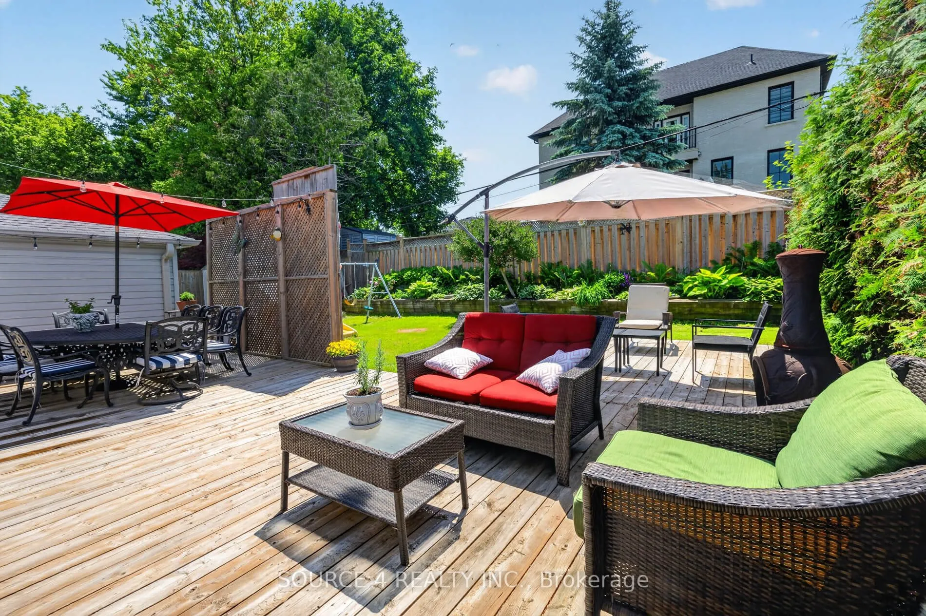 51 Knowles Crescent