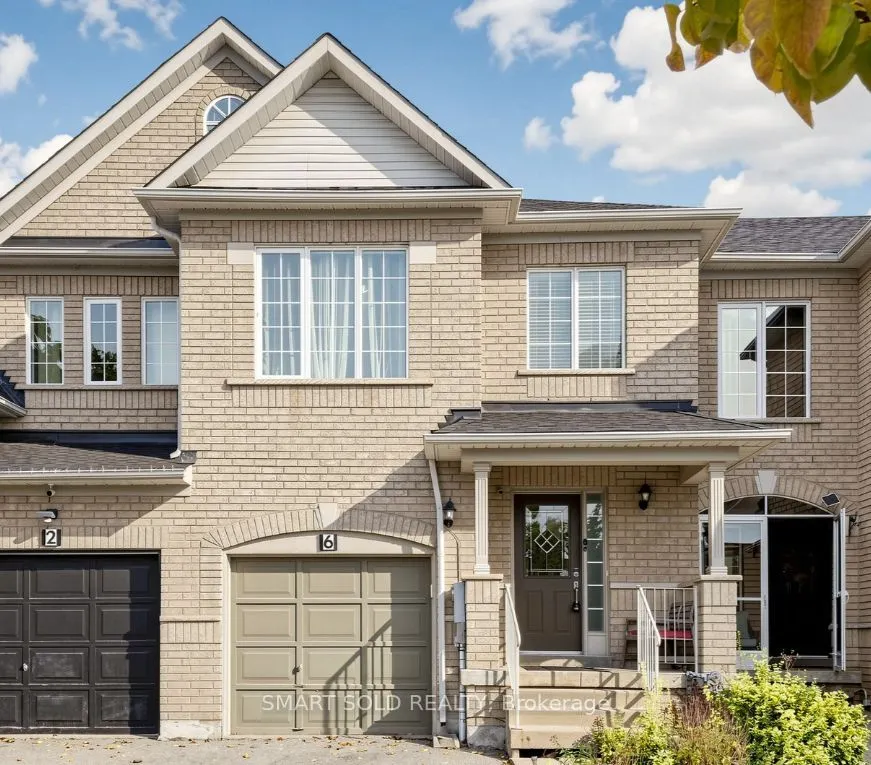 6 Kinney Gate