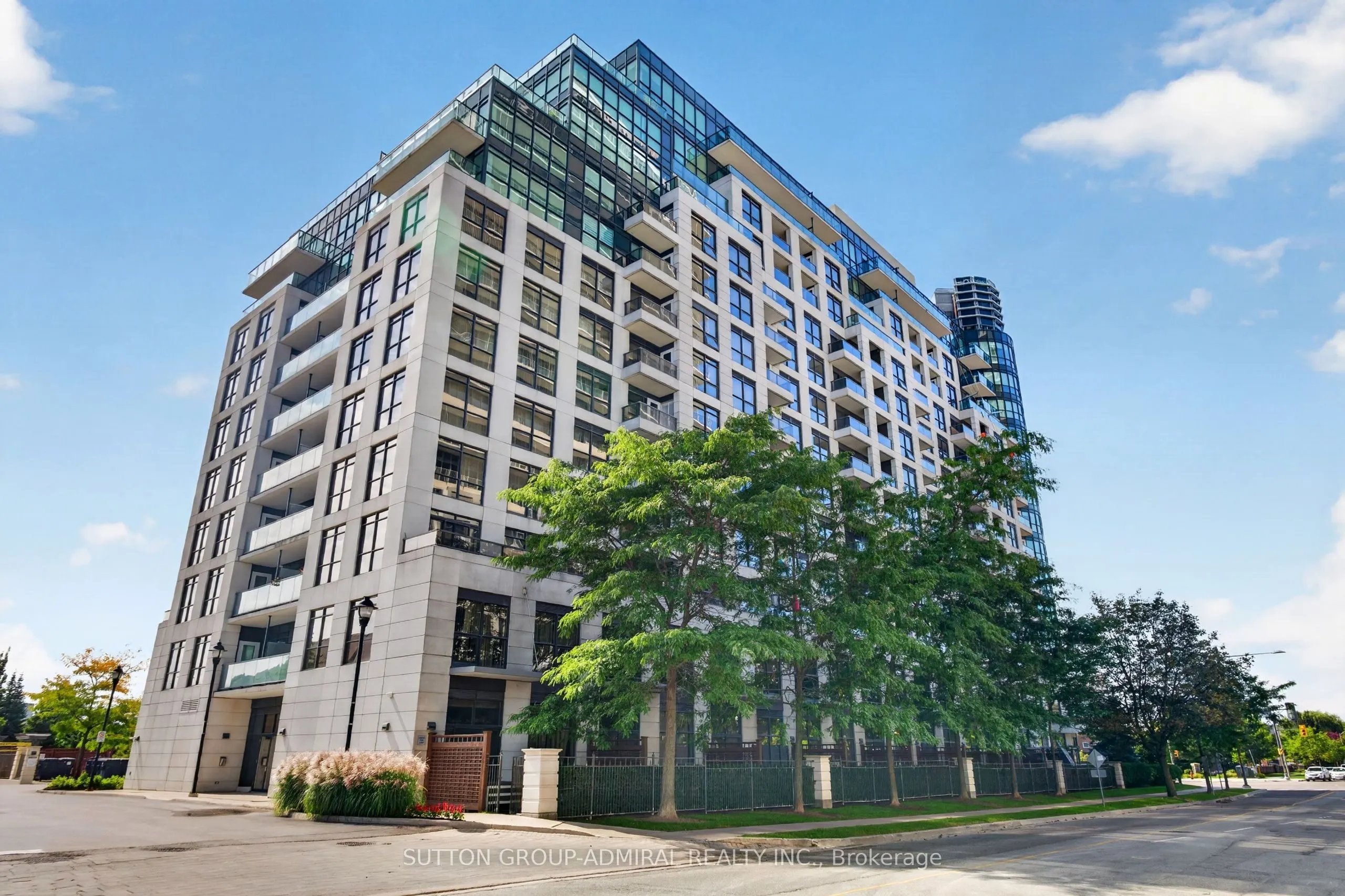 18 Harding Boulevard #1203