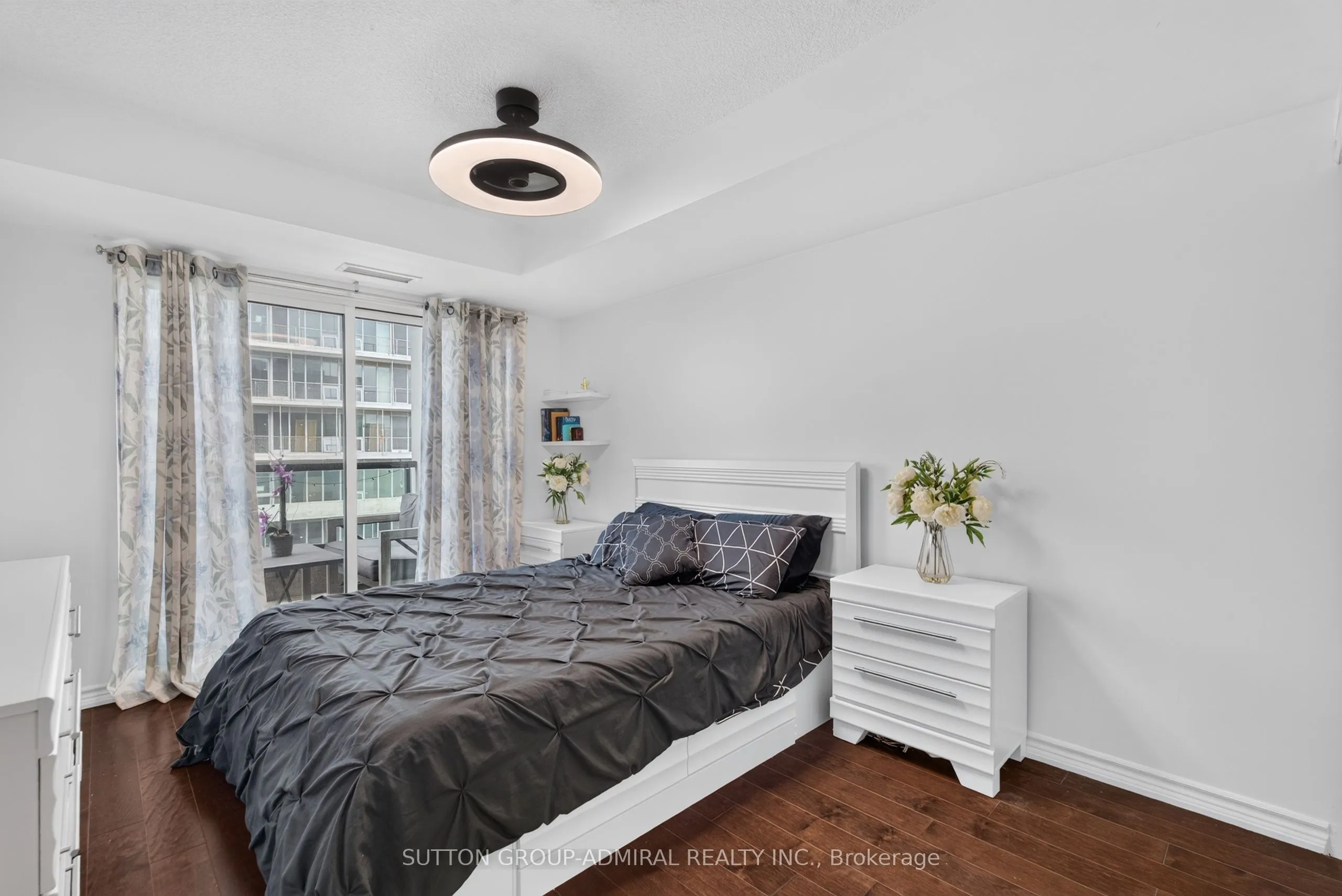18 Harding Boulevard #1203