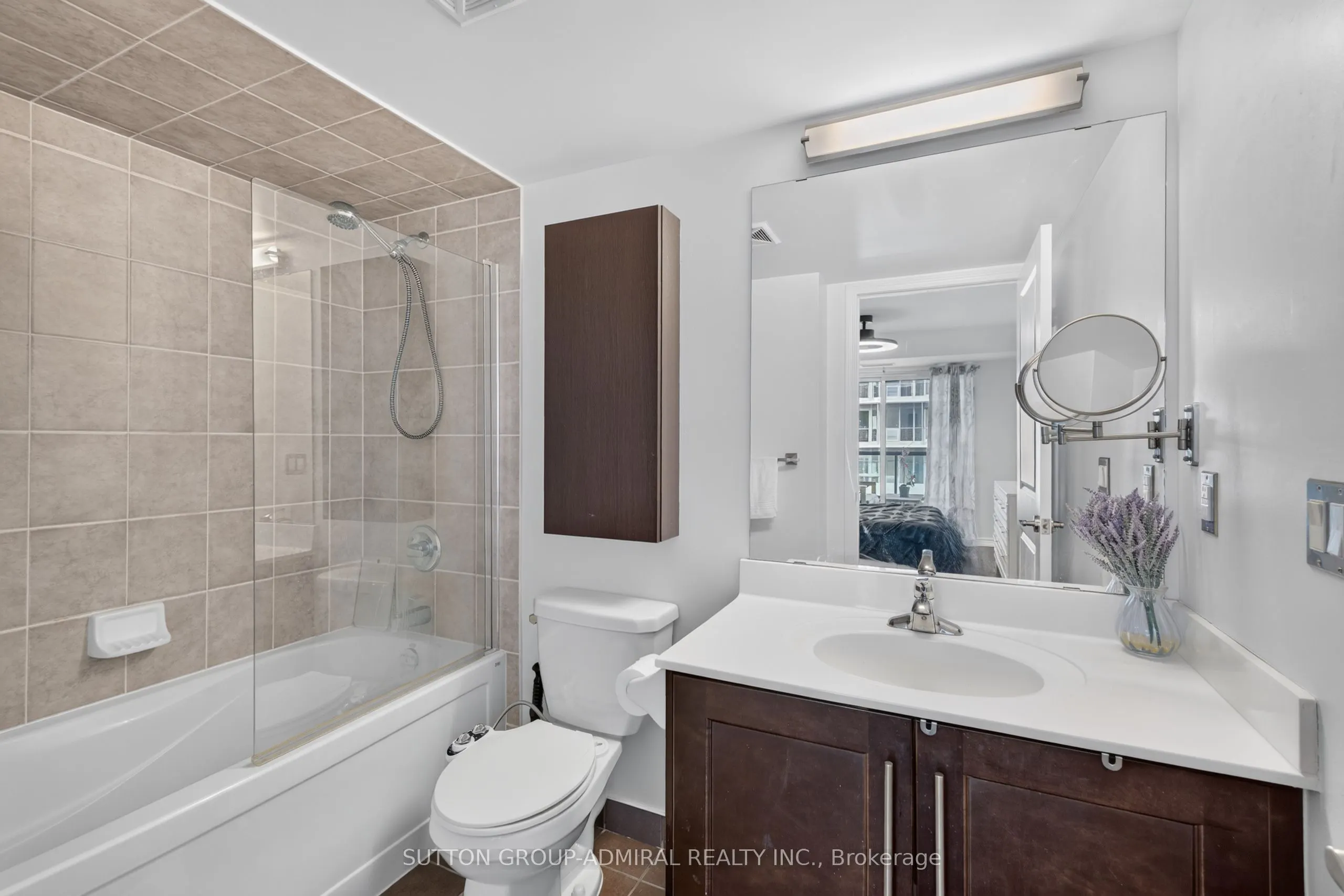 18 Harding Boulevard #1203