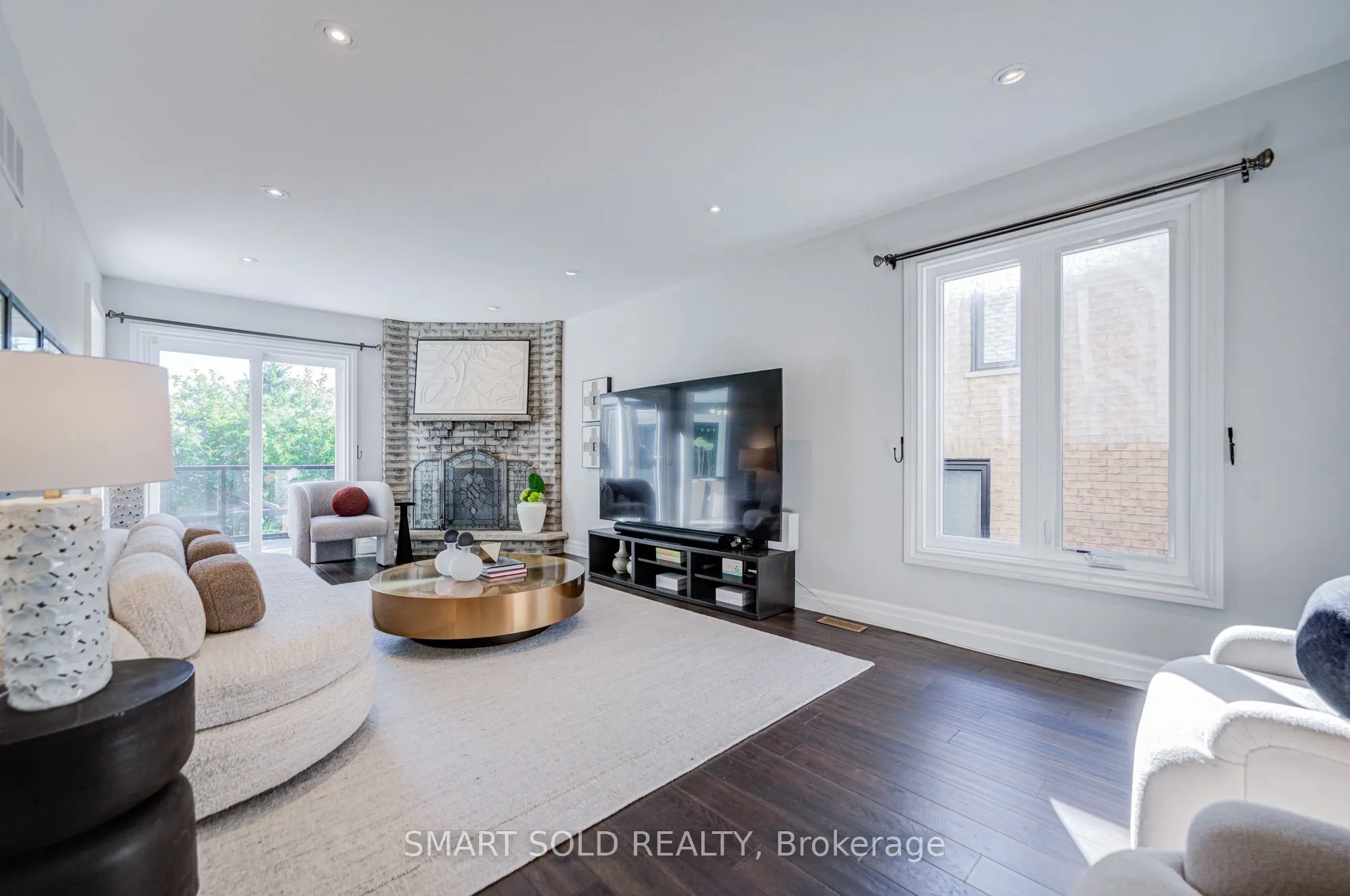 350 Kirby Crescent