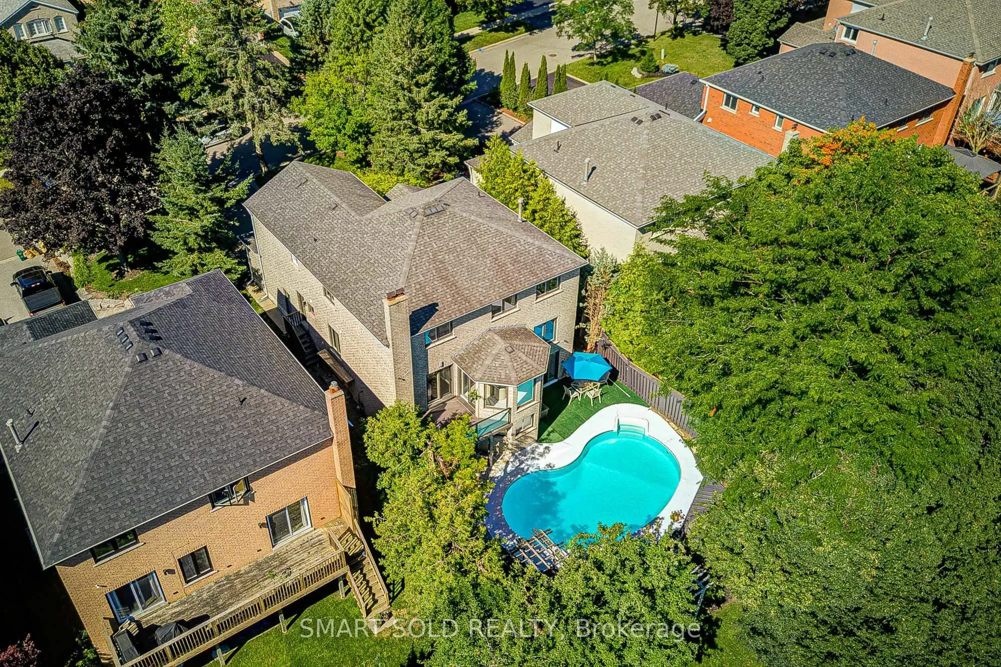 350 Kirby Crescent